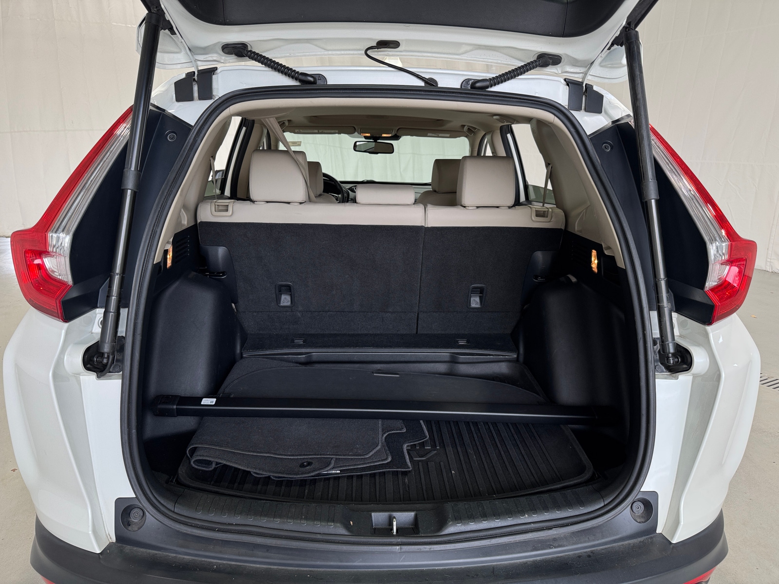 Thumbnail: 2017 Honda CR-V - 6