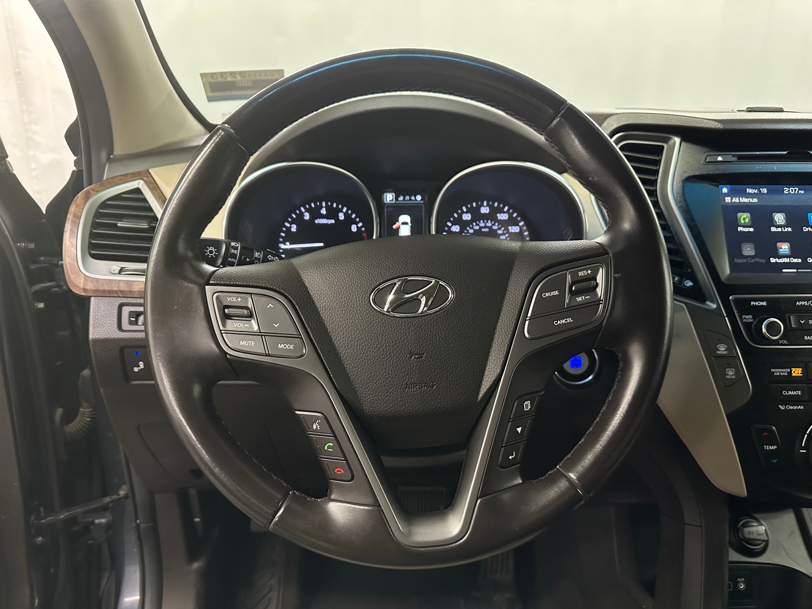 Thumbnail: 2018 Hyundai Santa Fe - 4