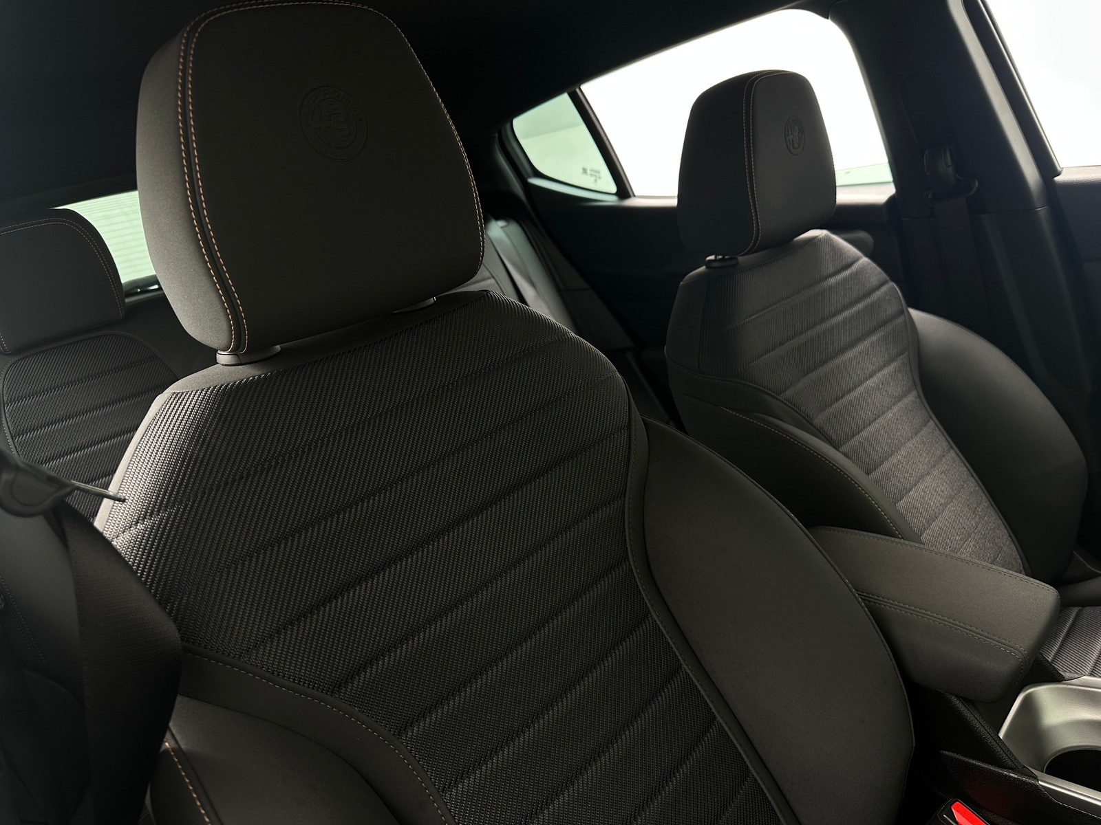 Thumbnail: 2024 Alfa Romeo Tonale - 2