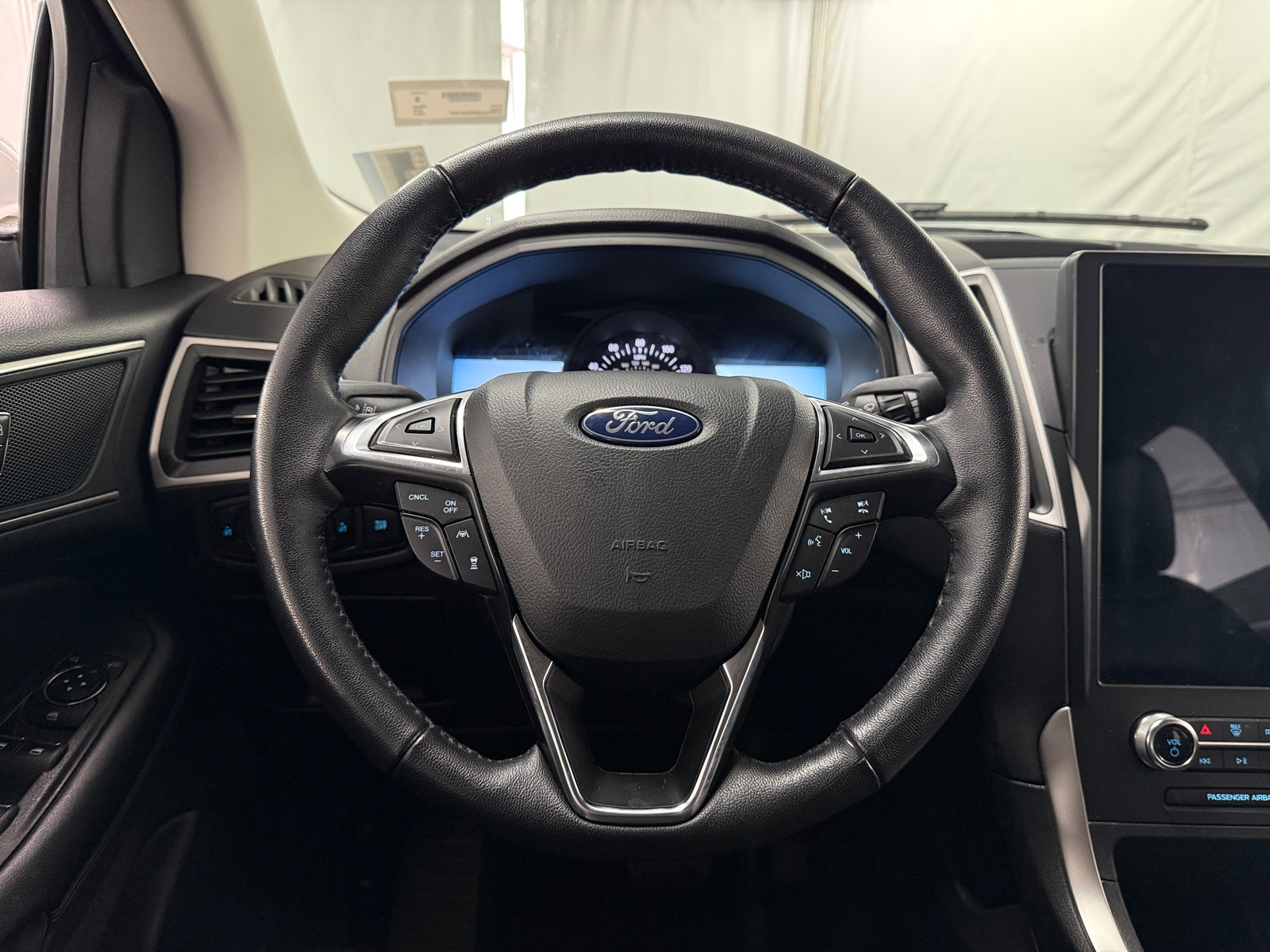 Thumbnail: 2024 Ford Edge - 4