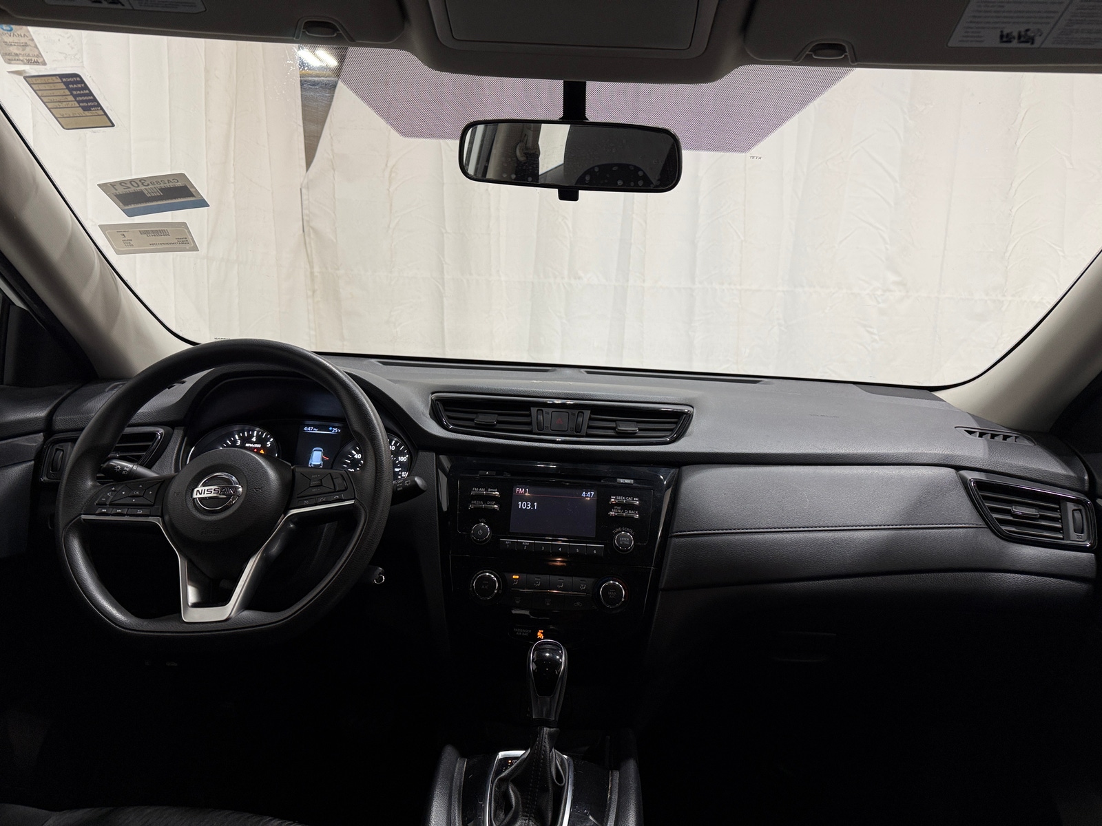 Thumbnail: 2017 Nissan Rogue - 3