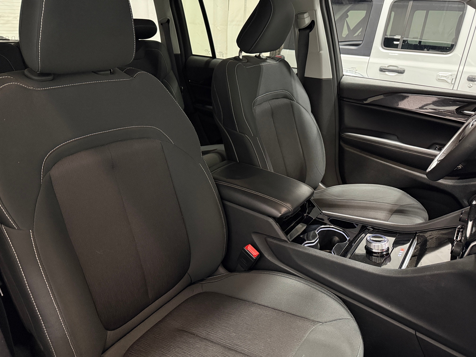 Thumbnail: 2023 Jeep Grand Cherokee - 2