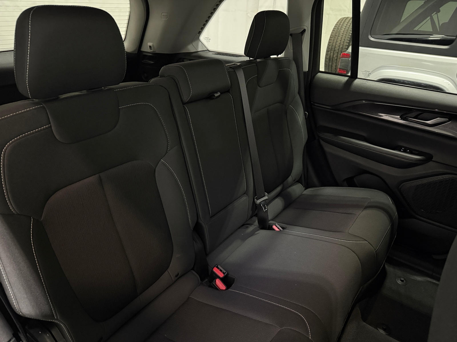 Thumbnail: 2023 Jeep Grand Cherokee - 6