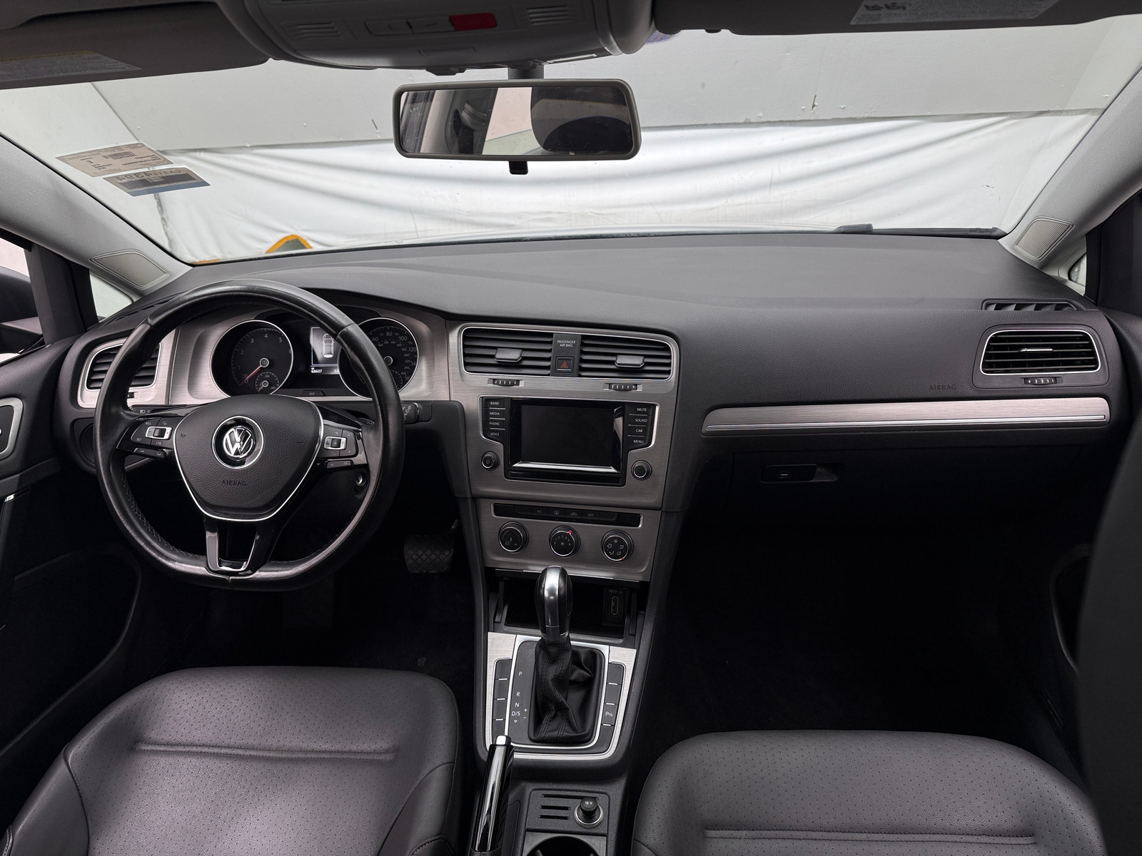 Thumbnail: 2015 Volkswagen Golf - 2