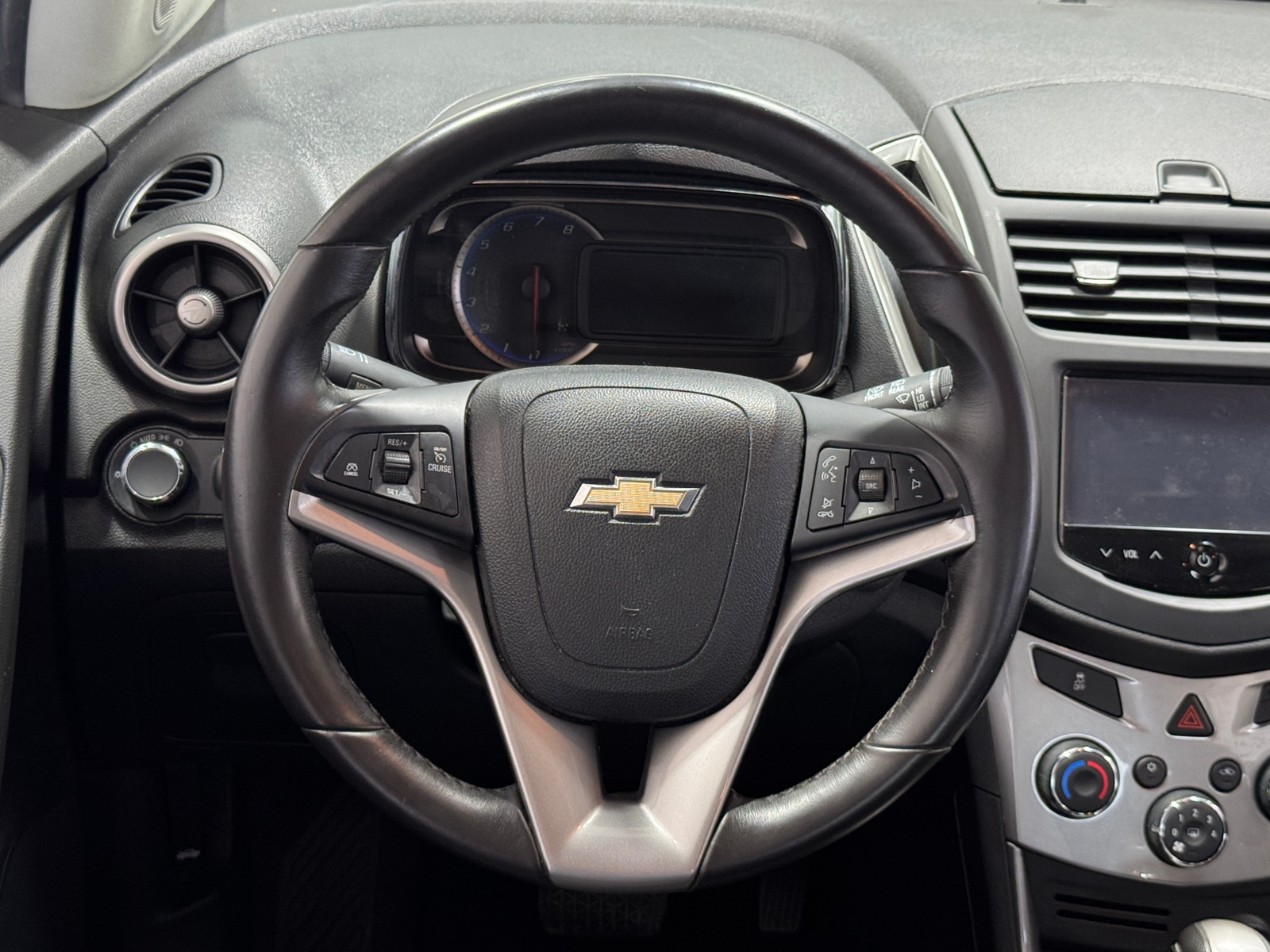 Thumbnail: 2016 Chevrolet Trax - 5