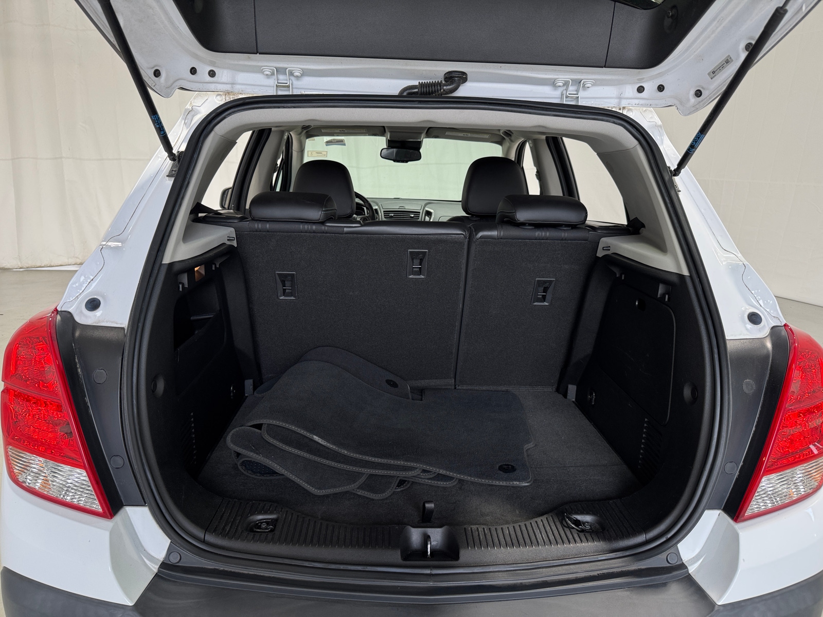 Thumbnail: 2016 Chevrolet Trax - 7