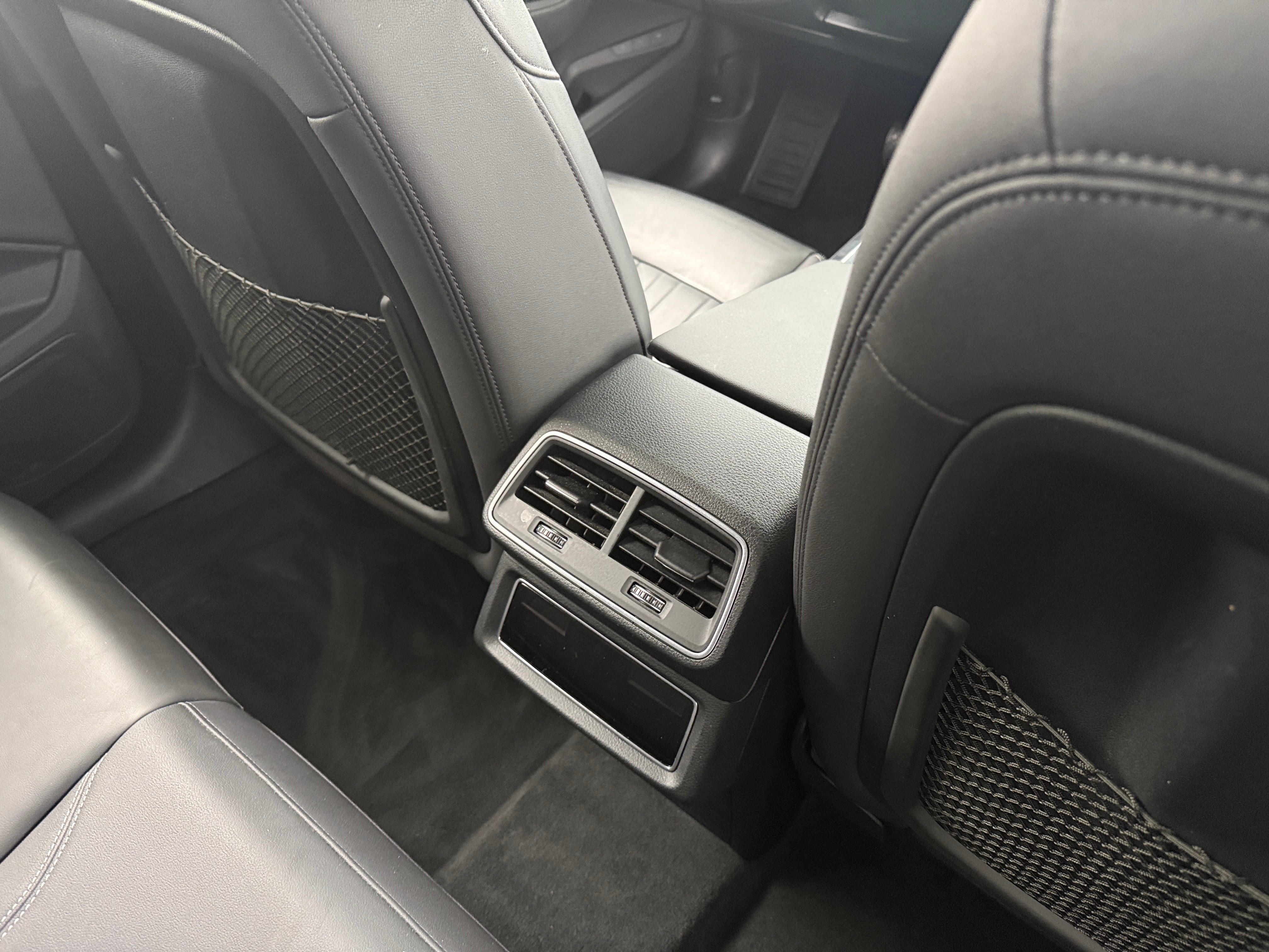 Image of 2021 Audi e-tron Premium