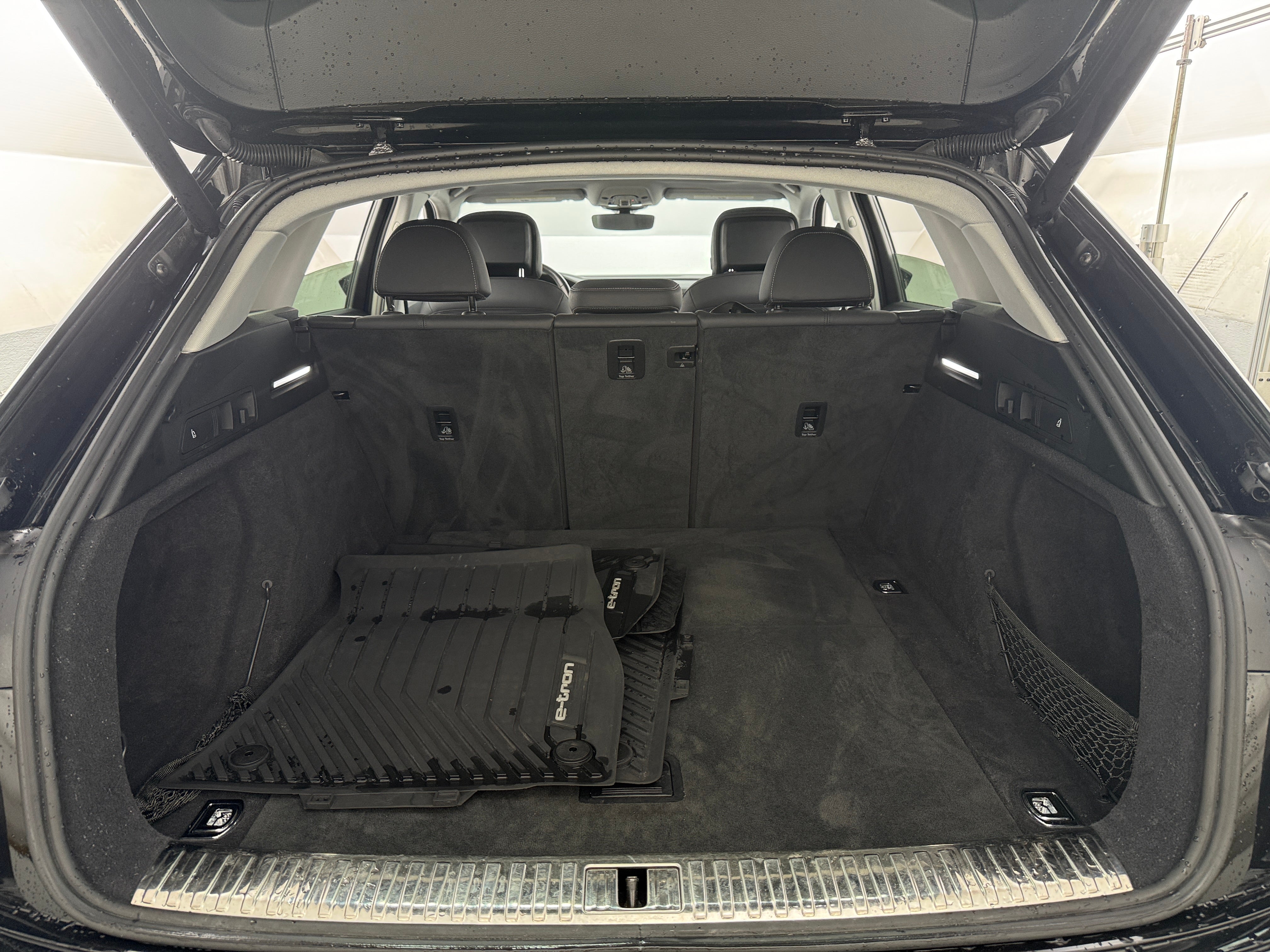 Image of 2021 Audi e-tron Premium