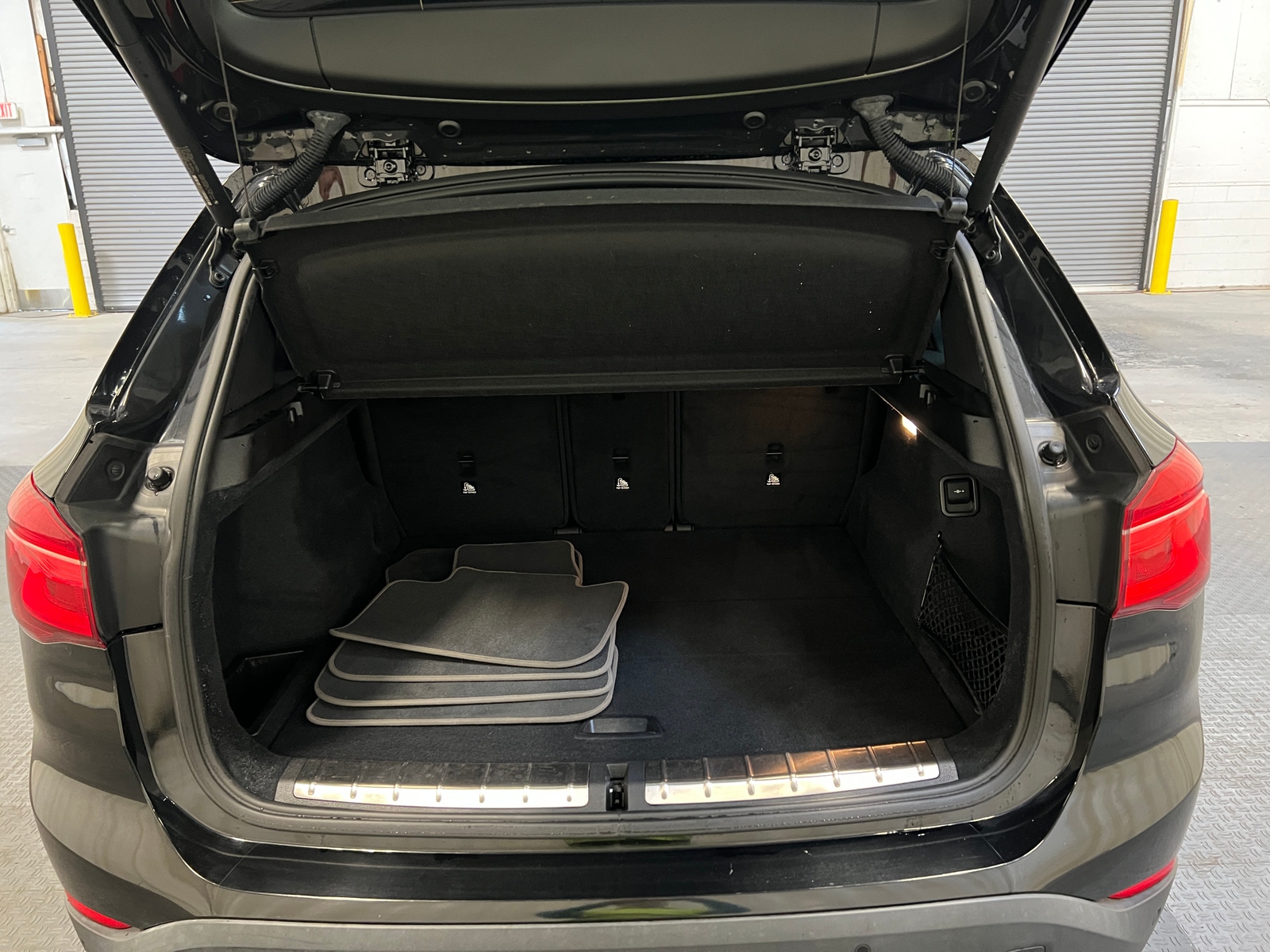 Thumbnail: 2020 BMW X1 - 6