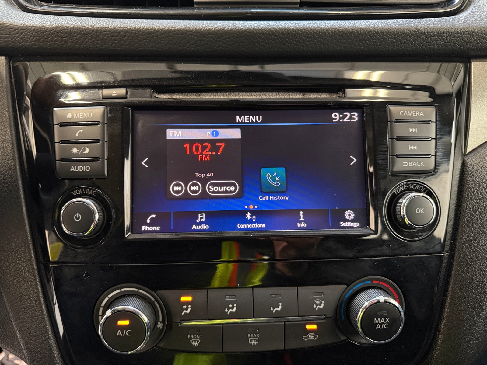 Thumbnail: 2019 Nissan Rogue Sport - 4