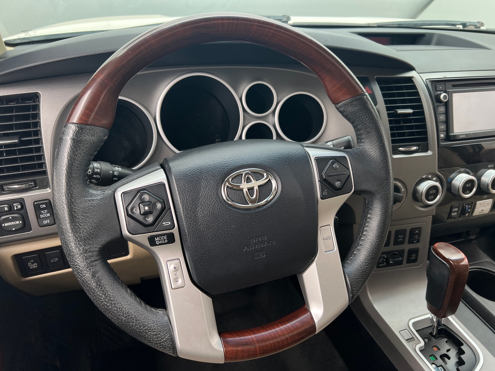 Thumbnail: 2017 Toyota Sequoia - 4