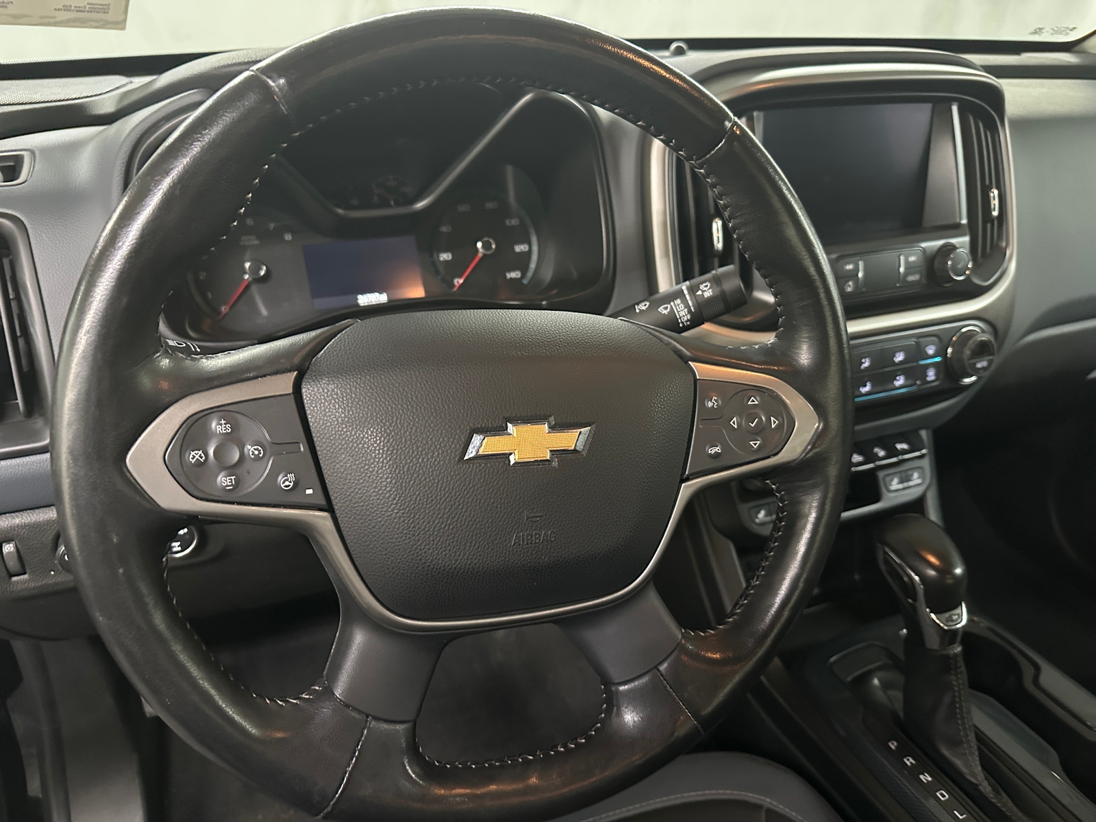 Thumbnail: 2022 Chevrolet Colorado - 5