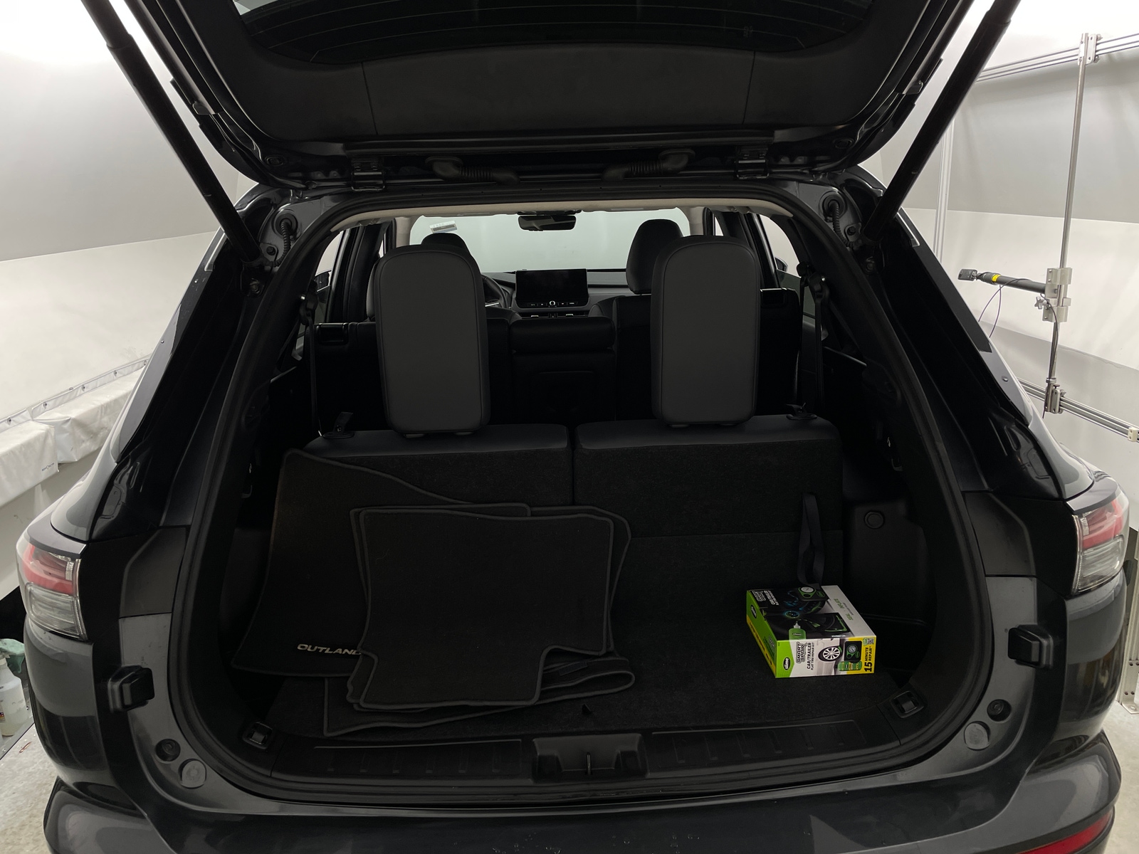 Thumbnail: 2025 Mitsubishi Outlander - 7