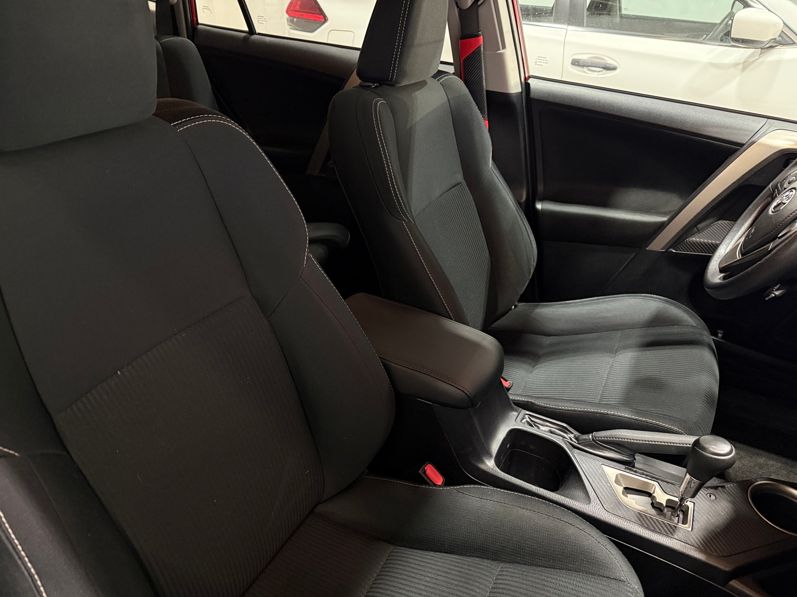 Thumbnail: 2014 Toyota RAV4 - 2