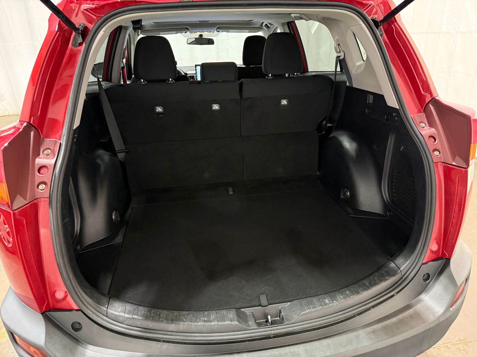 Thumbnail: 2014 Toyota RAV4 - 7