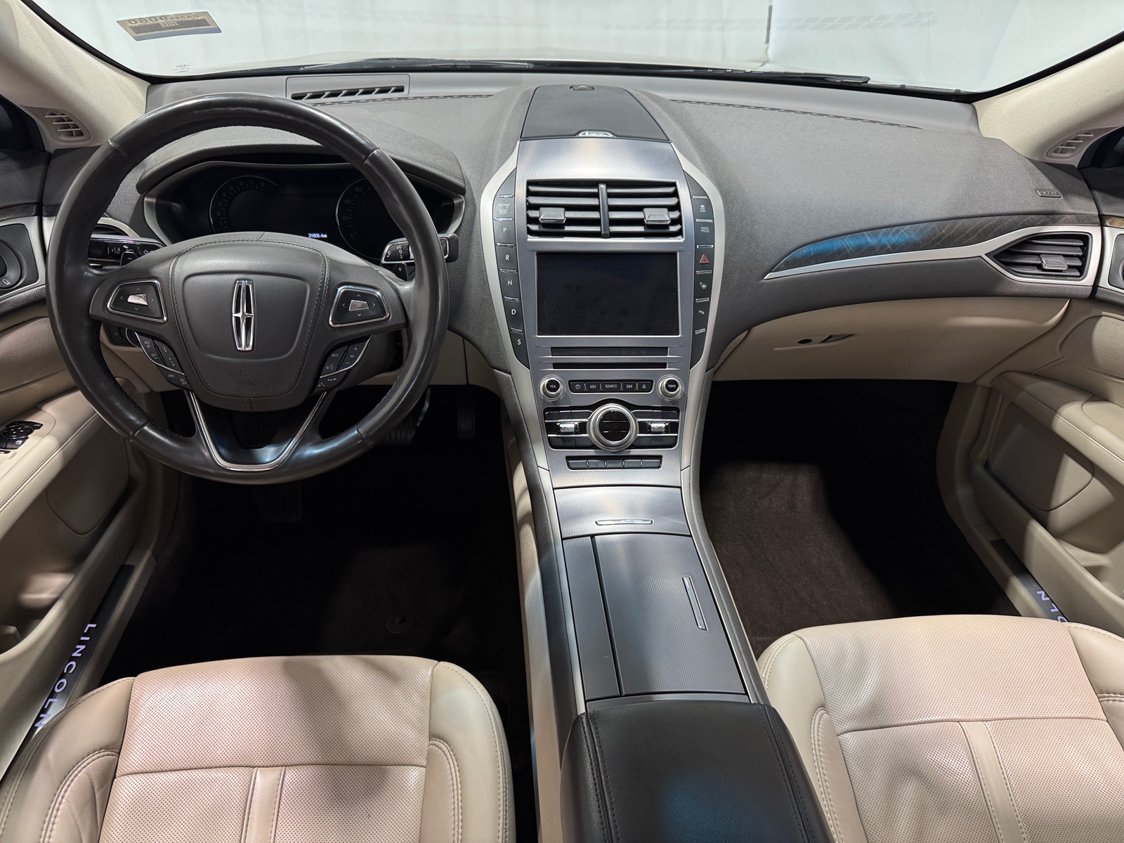 Thumbnail: 2019 Lincoln MKZ - 2