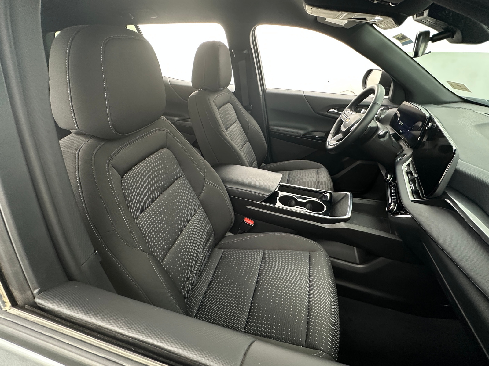 Thumbnail: 2025 Chevrolet Equinox - 2