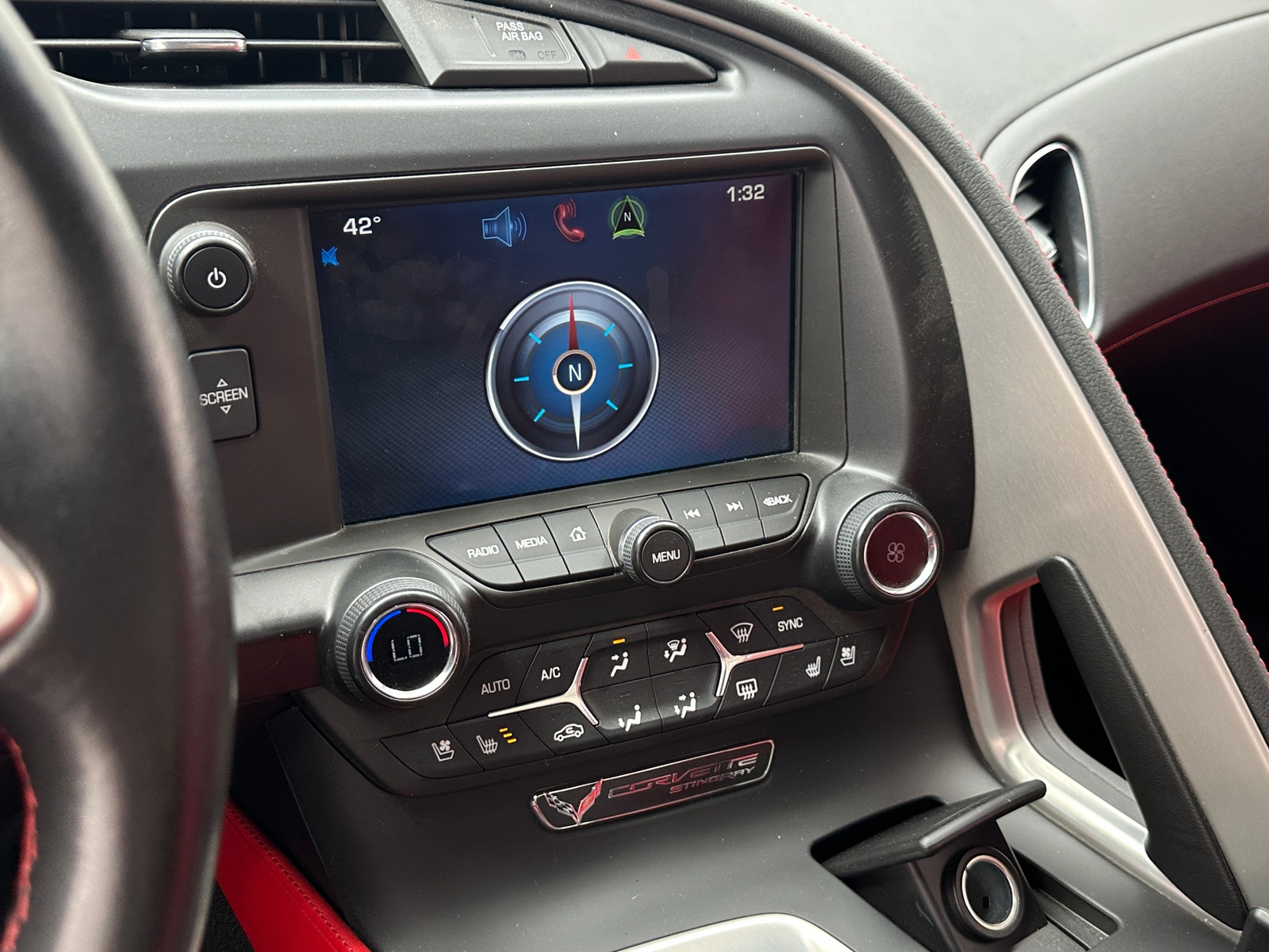 Thumbnail: 2014 Chevrolet Corvette - 3