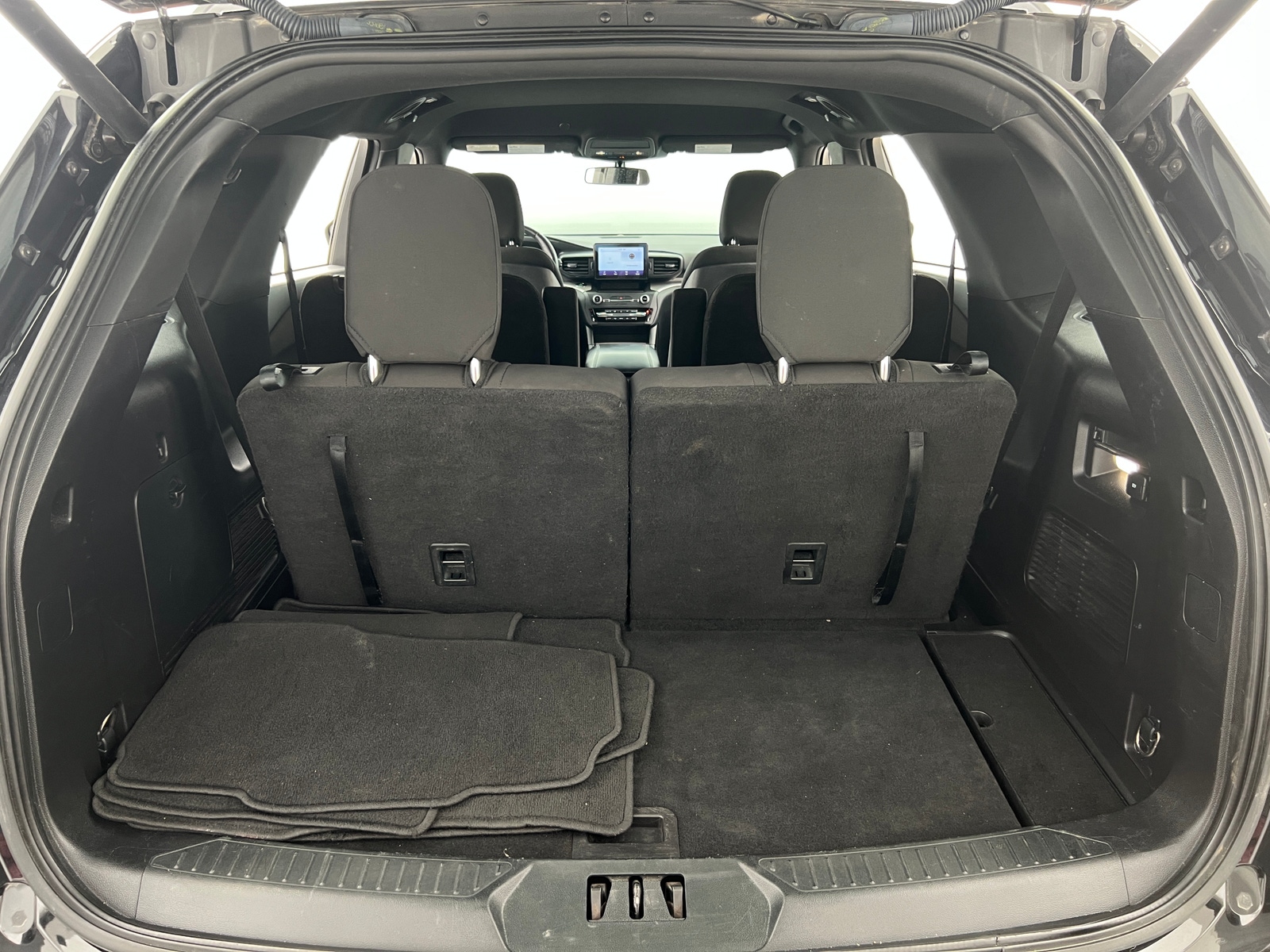 Thumbnail: 2020 Ford Explorer - 7