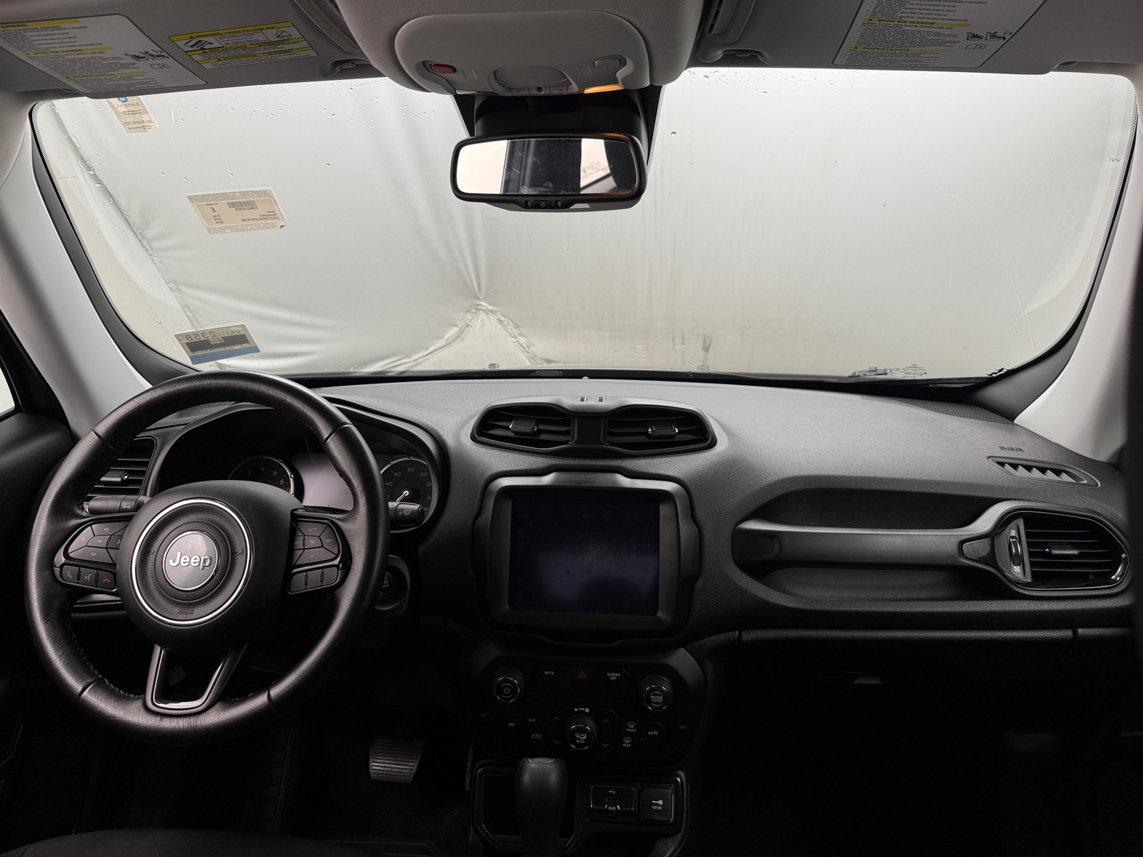 Thumbnail: 2018 Jeep Renegade - 3