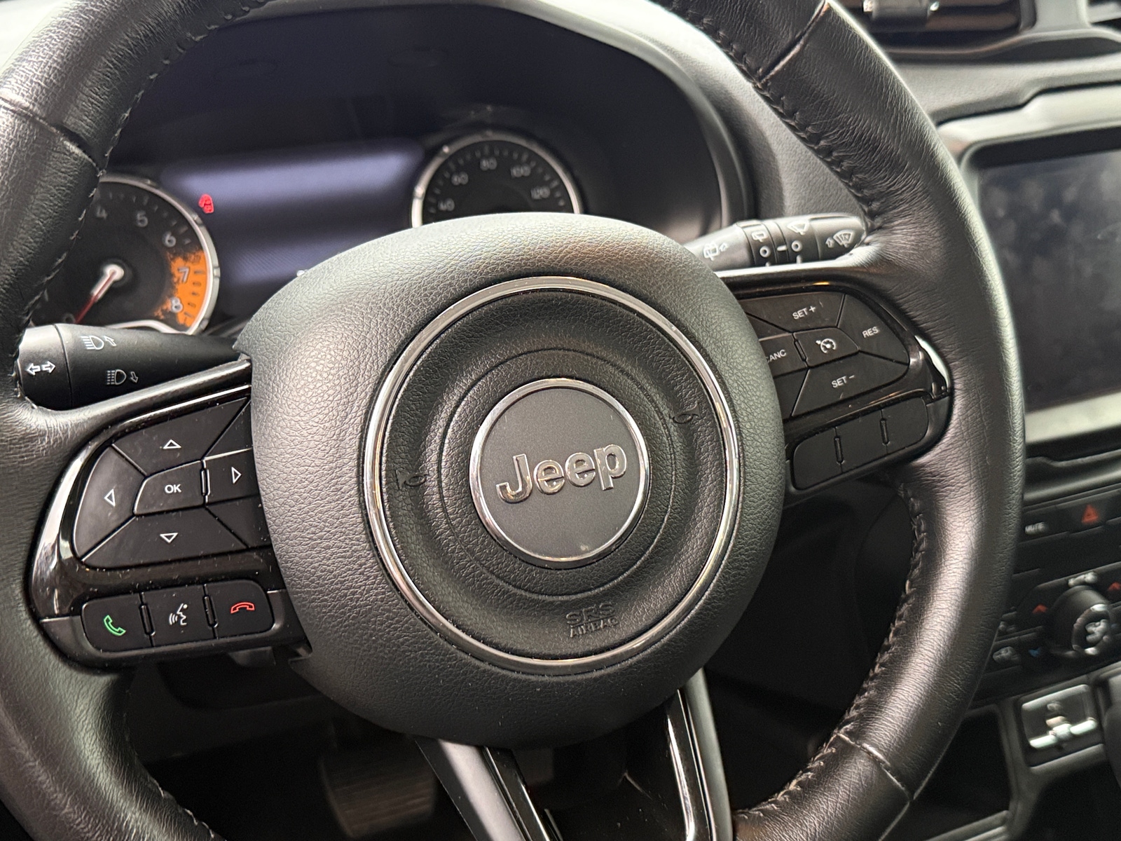 Thumbnail: 2018 Jeep Renegade - 5