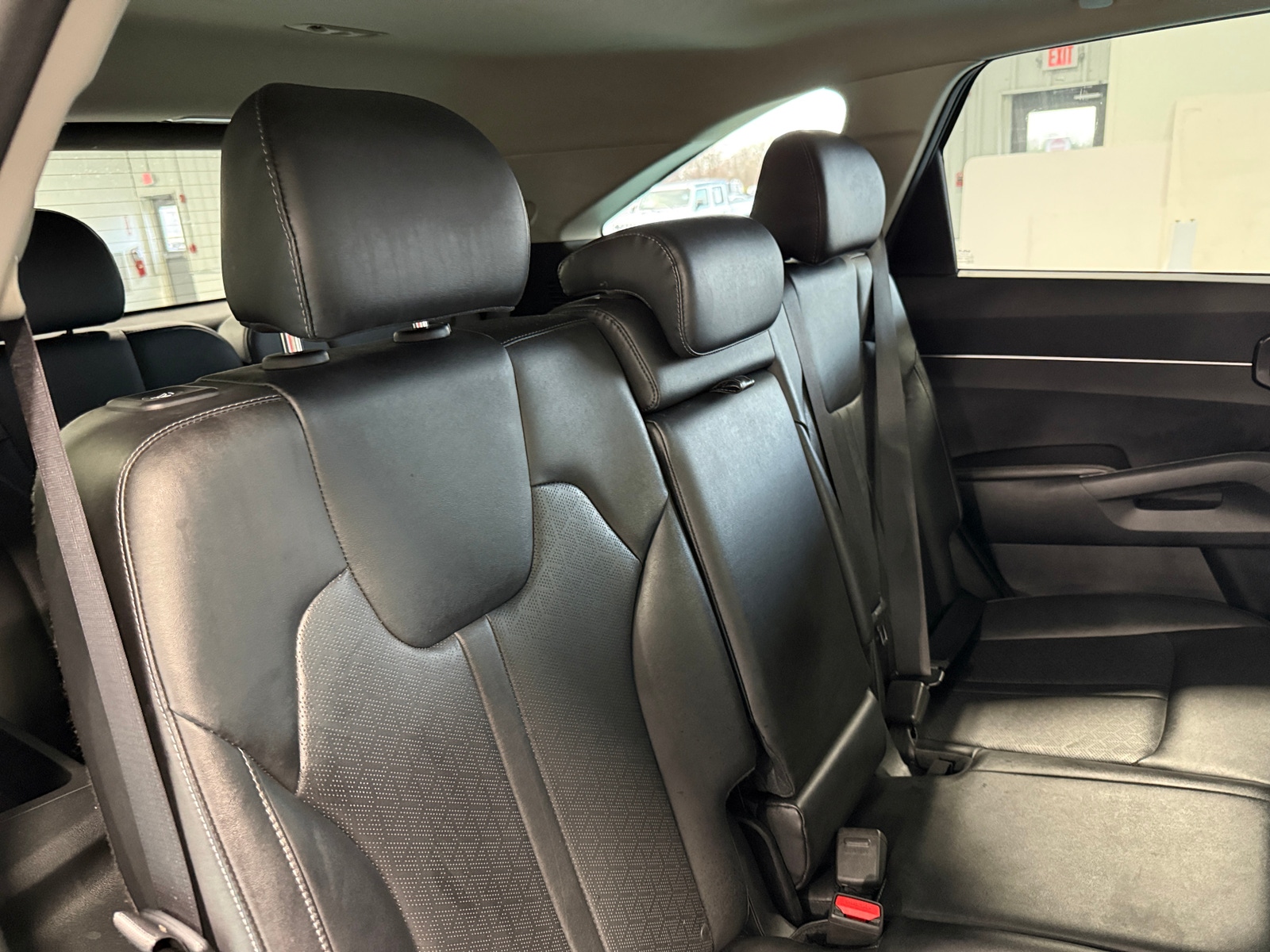 Thumbnail: 2022 Kia Sorento - 6