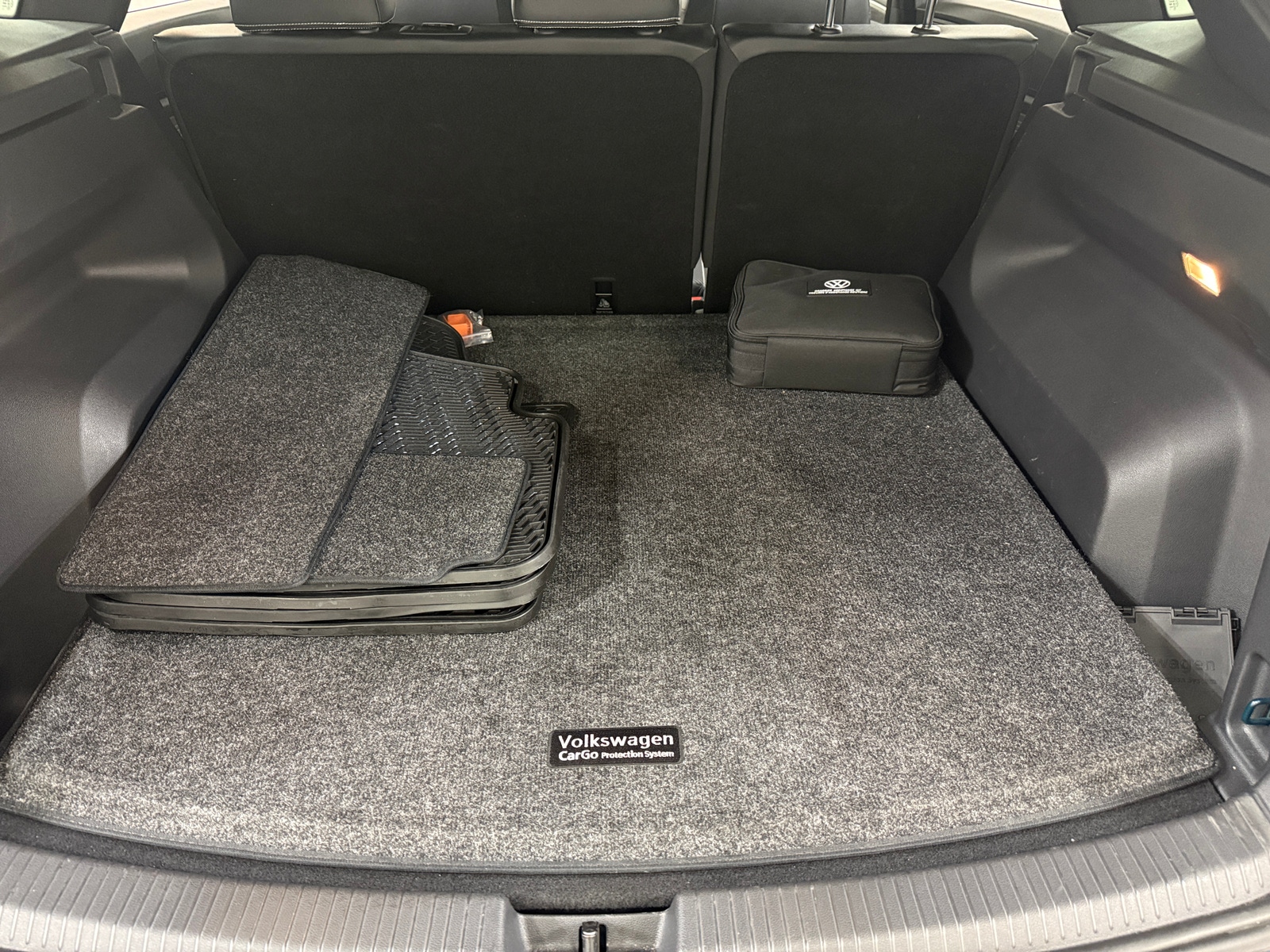 Thumbnail: 2022 Volkswagen Atlas - 7