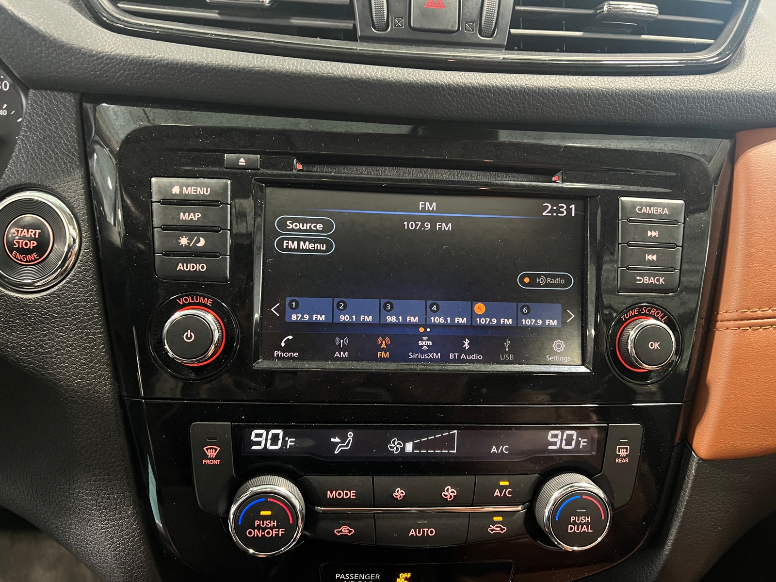 Thumbnail: 2018 Nissan Rogue - 3