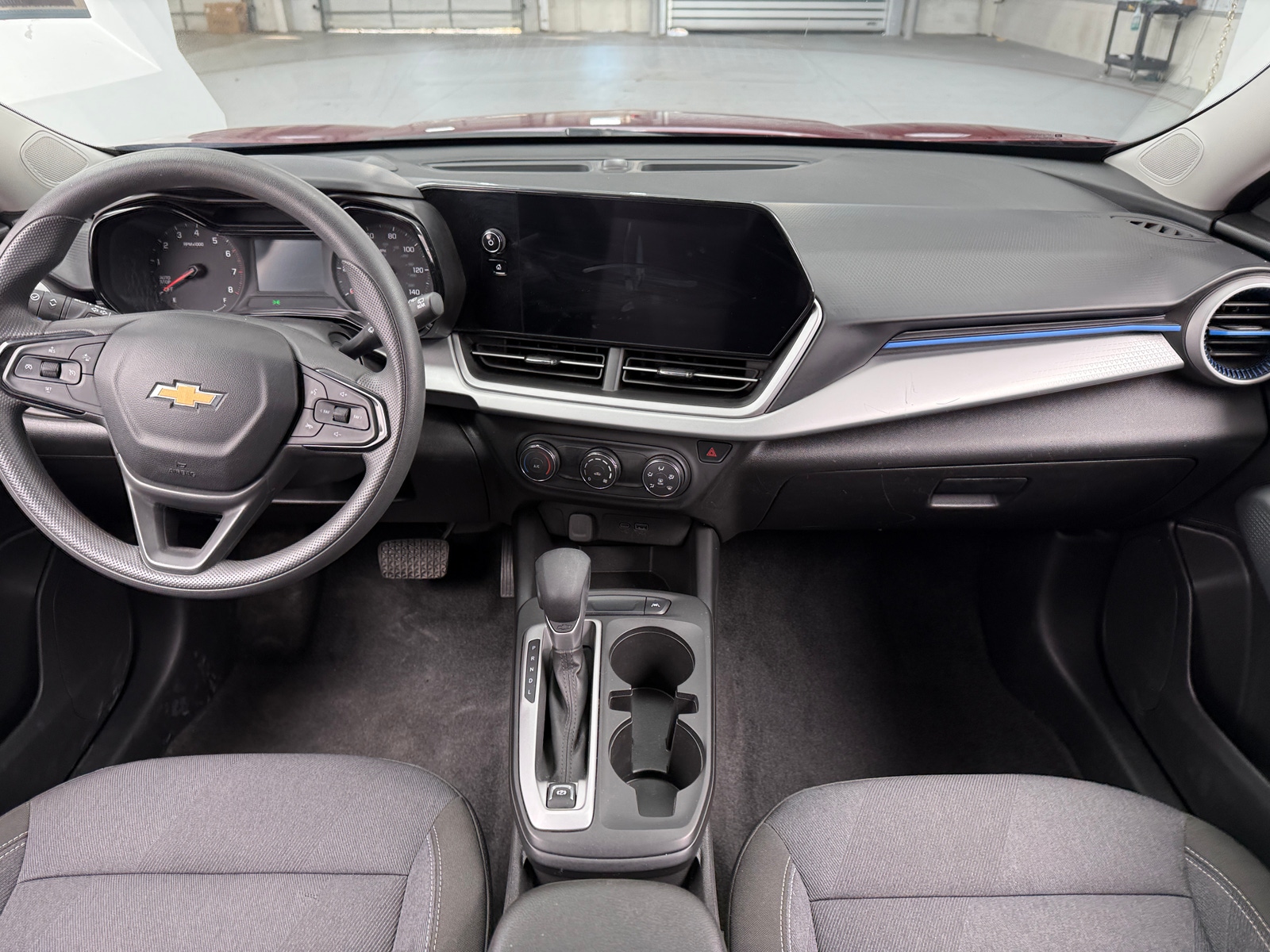Thumbnail: 2025 Chevrolet Trax - 3
