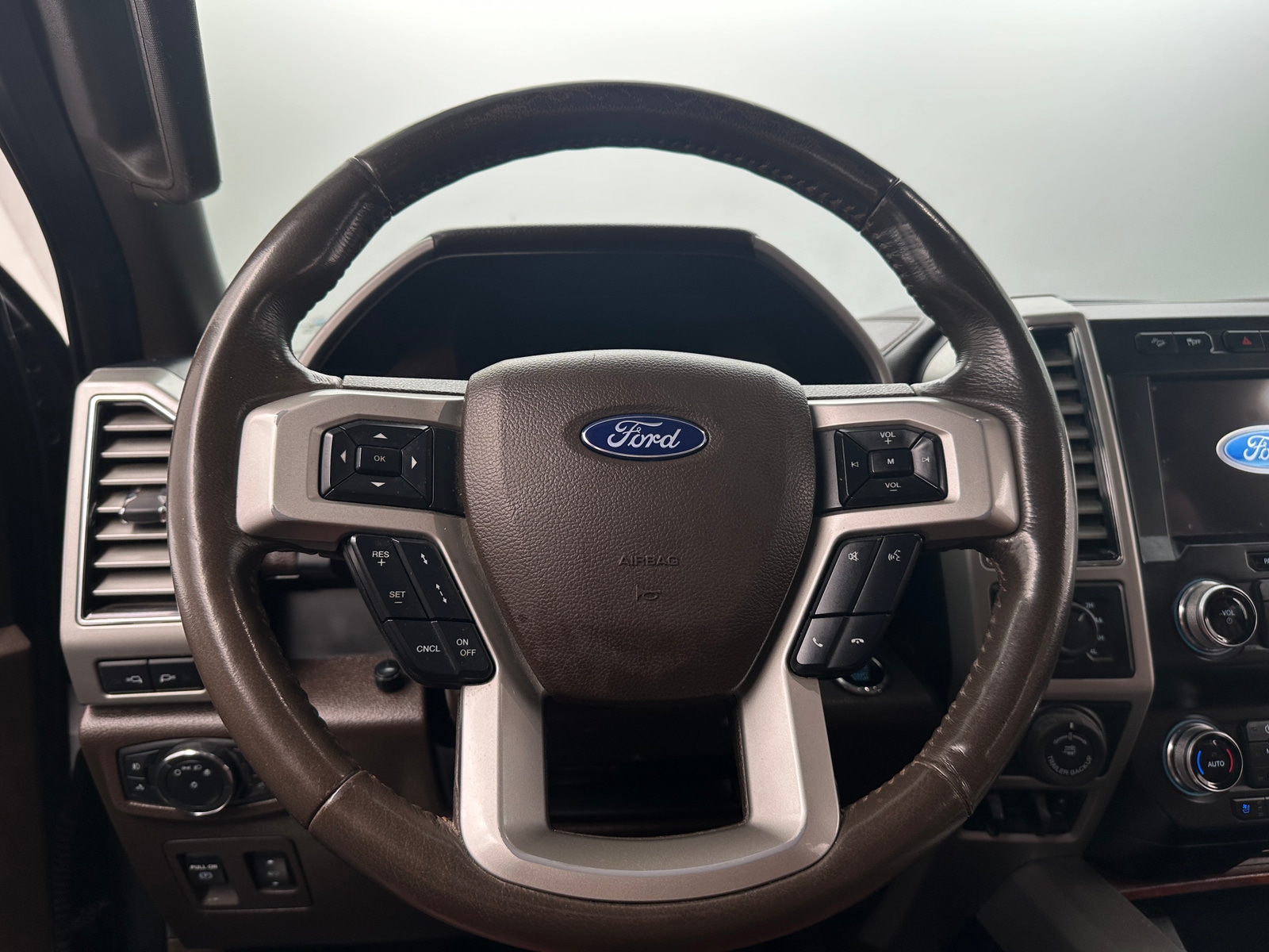 Thumbnail: 2020 Ford Econoline - 4