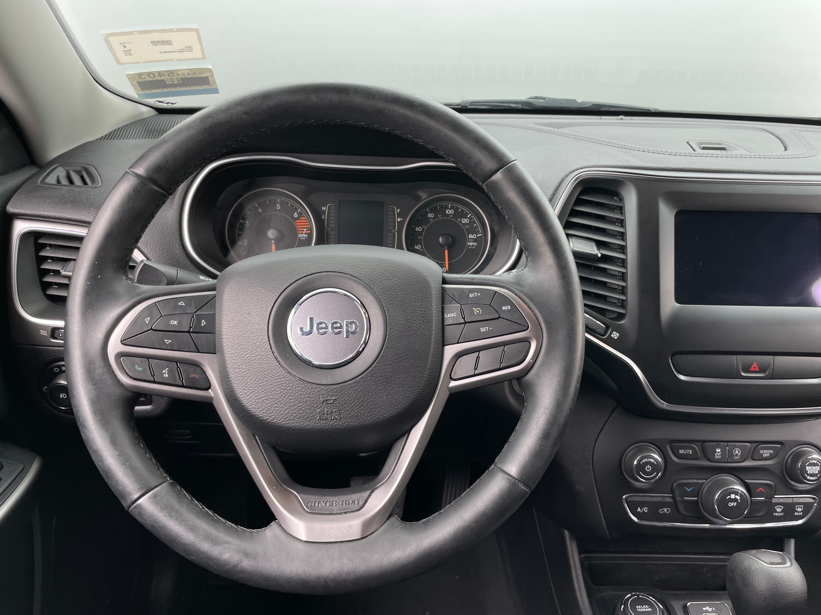 Thumbnail: 2019 Jeep Cherokee - 5