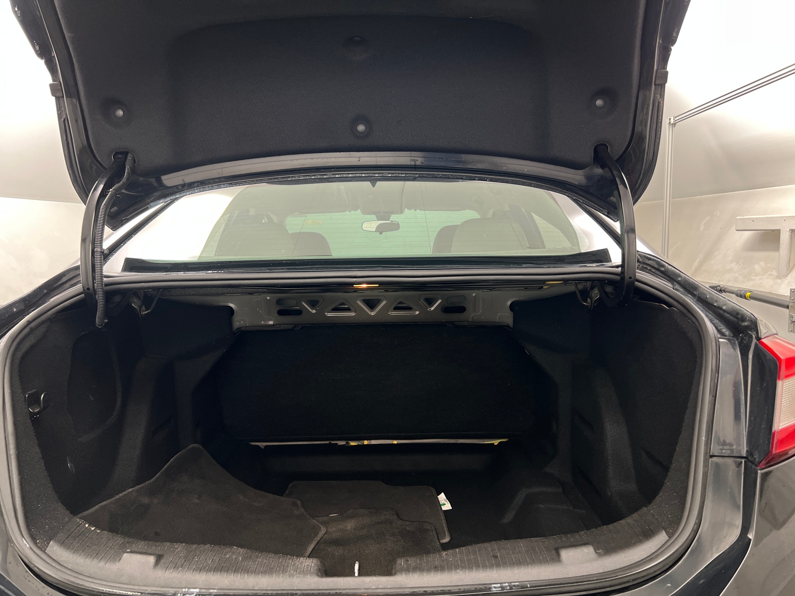 Thumbnail: 2018 Chevrolet Cruze - 7