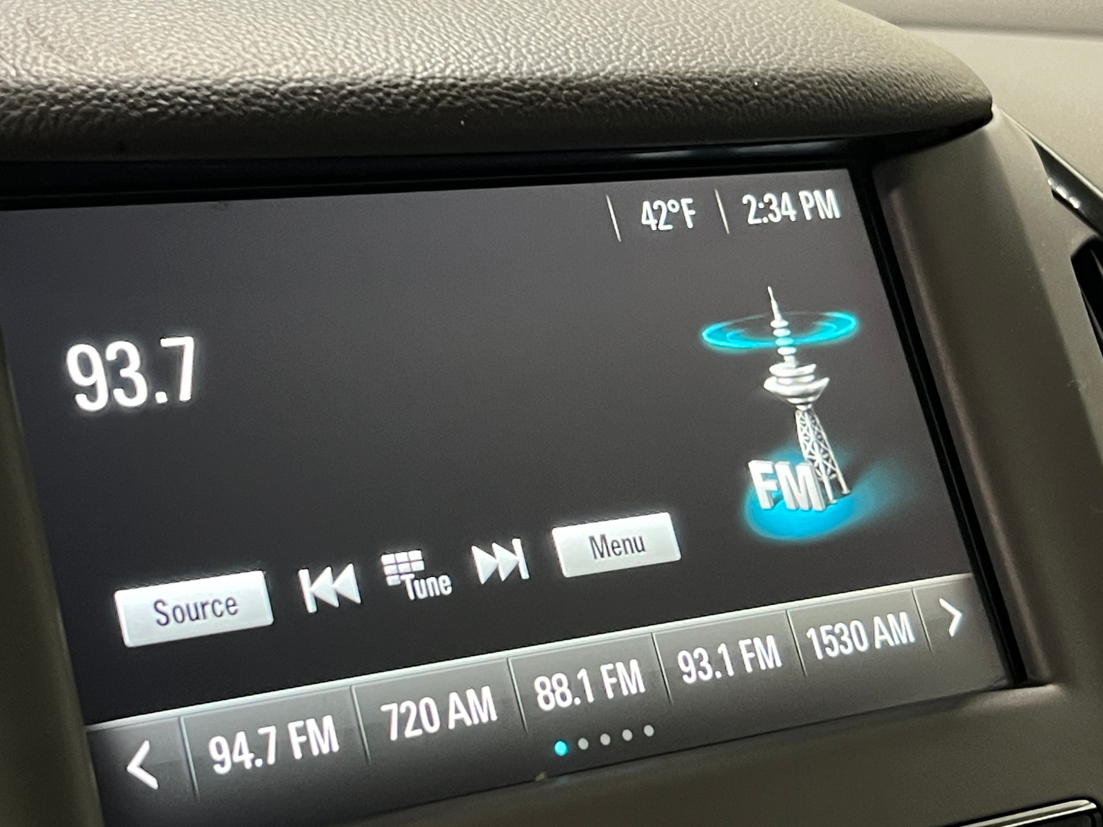 Thumbnail: 2018 Chevrolet Cruze - 4