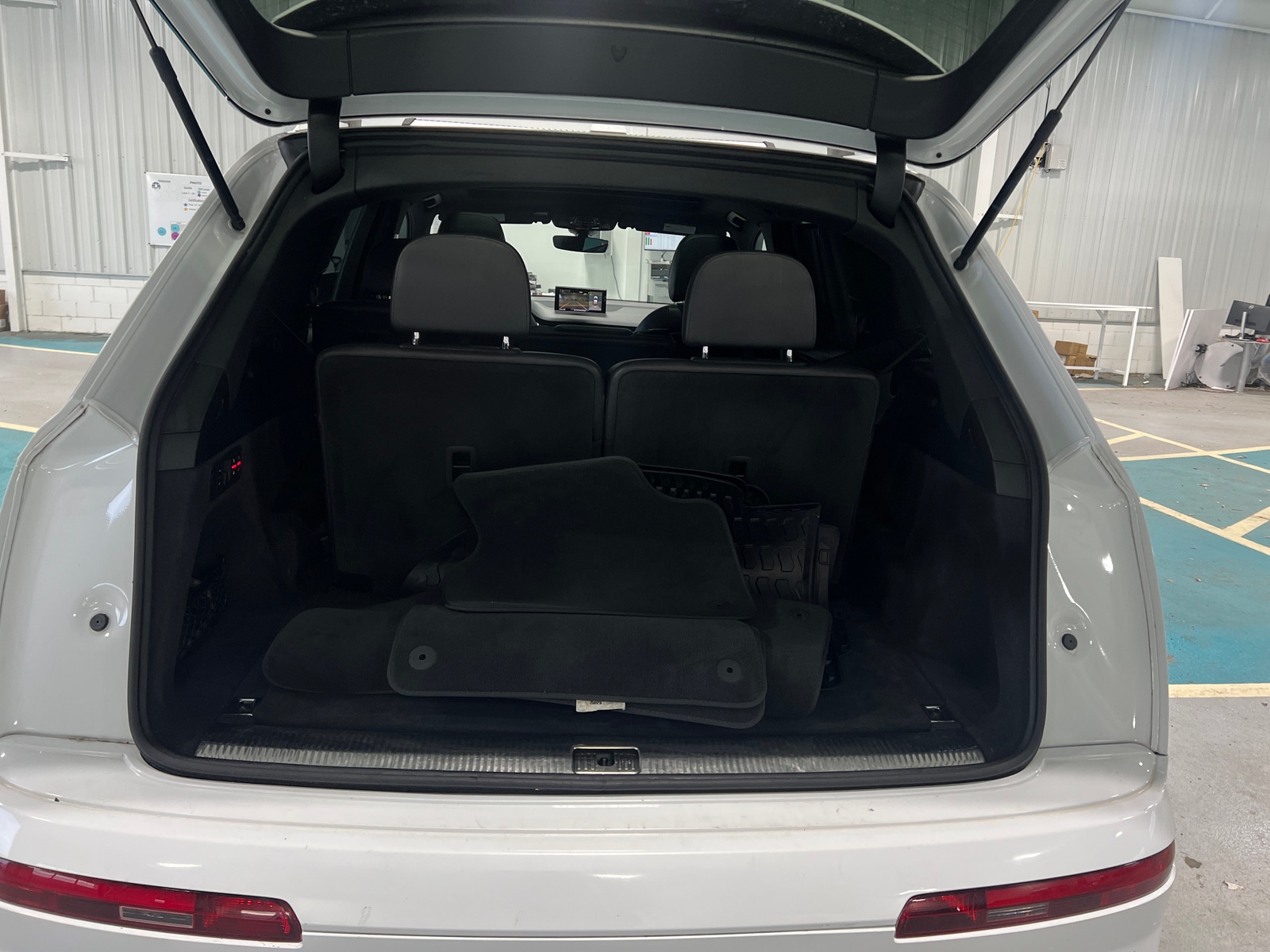 Thumbnail: 2018 Audi Q7 - 6