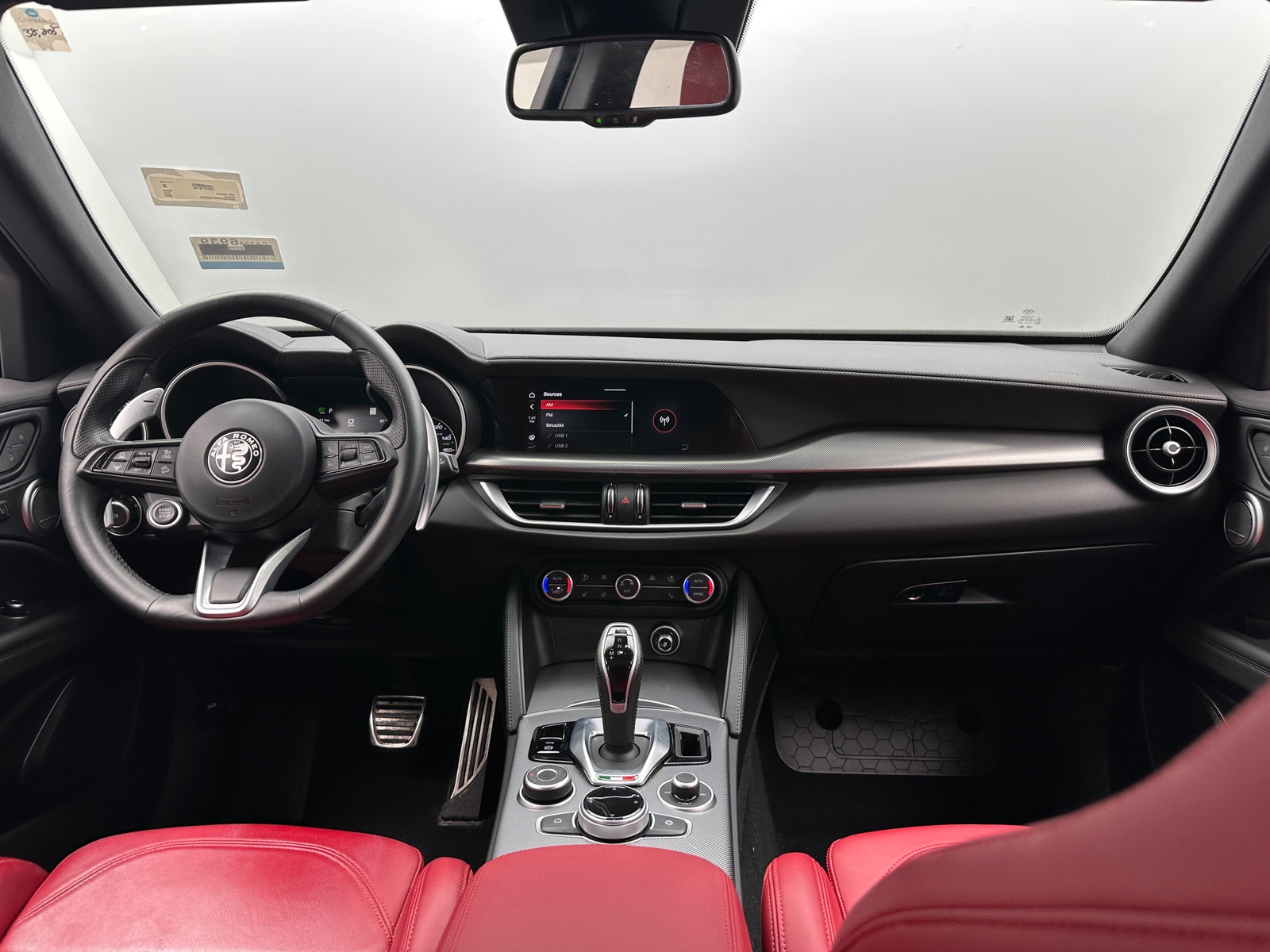 Thumbnail: 2022 Alfa Romeo Stelvio - 2