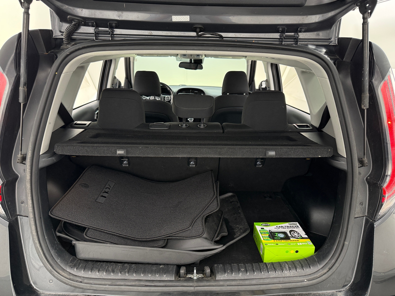 Thumbnail: 2023 Kia Soul - 7