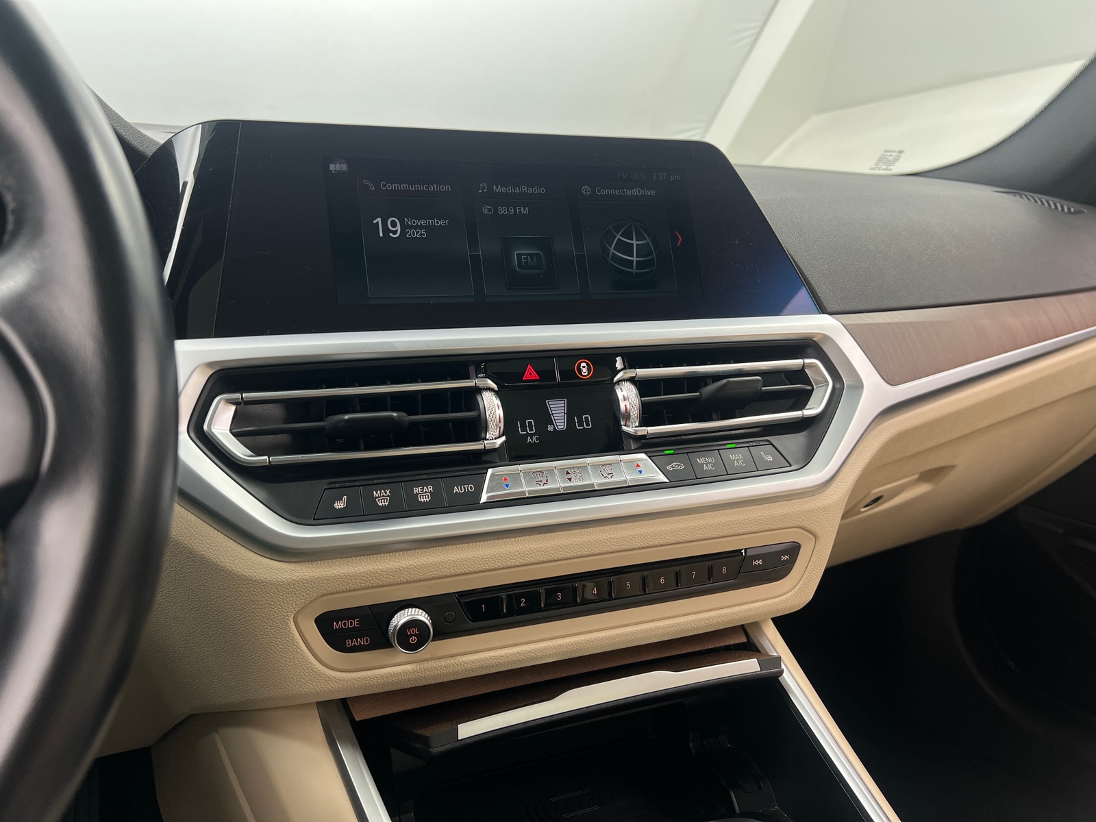 Thumbnail: 2020 BMW 3 Series - 3