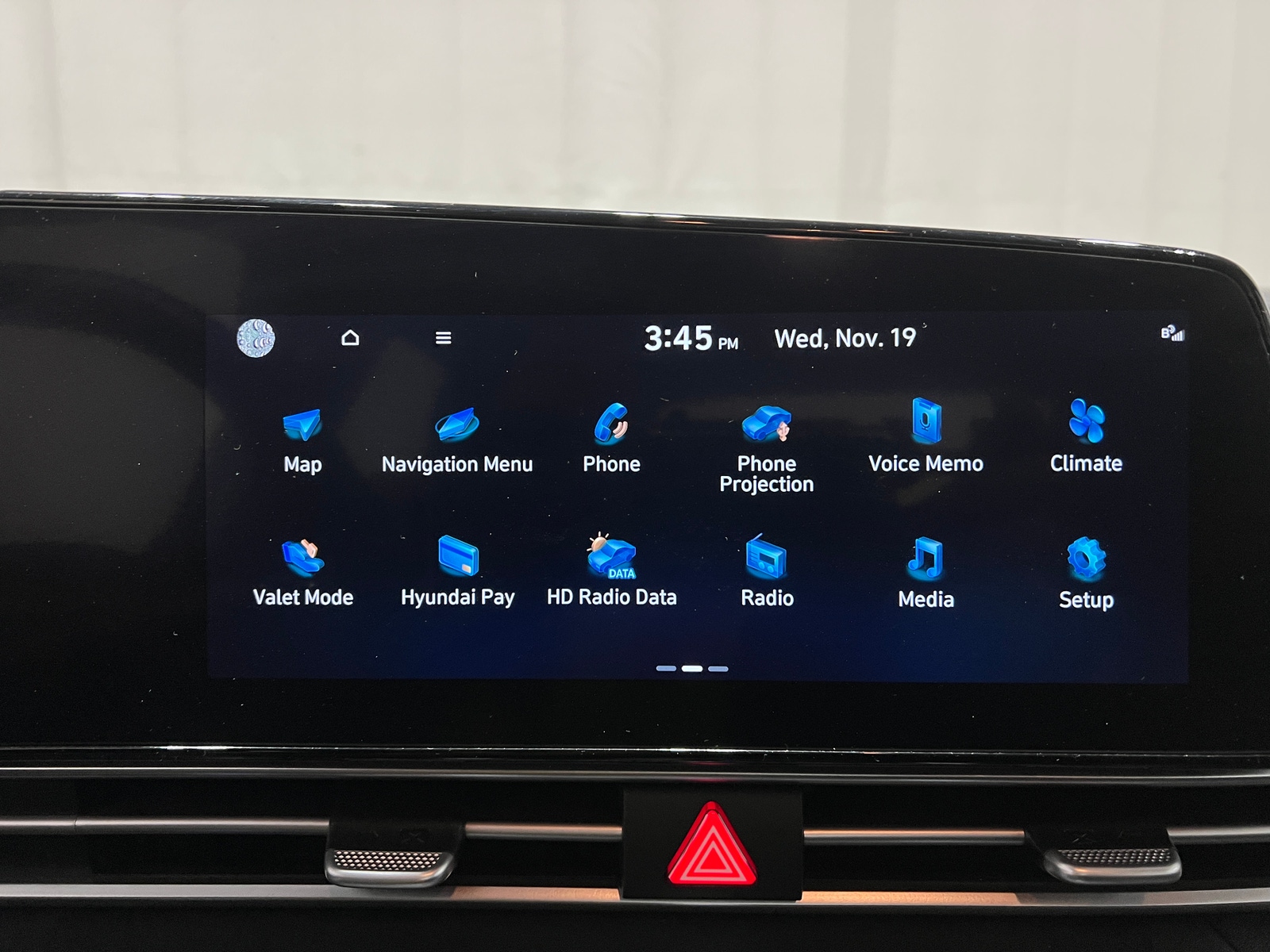 Thumbnail: 2023 Hyundai Elantra - 4