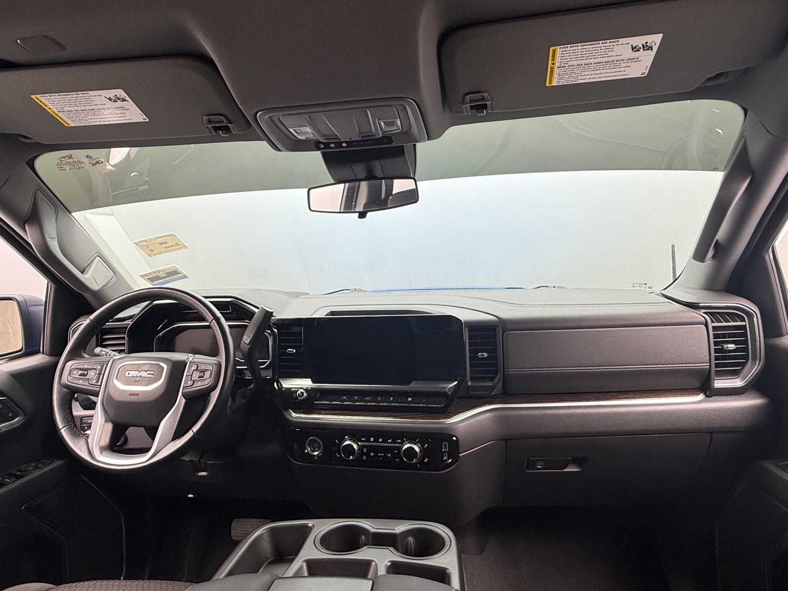 Thumbnail: 2022 GMC Sierra 1500 - 3