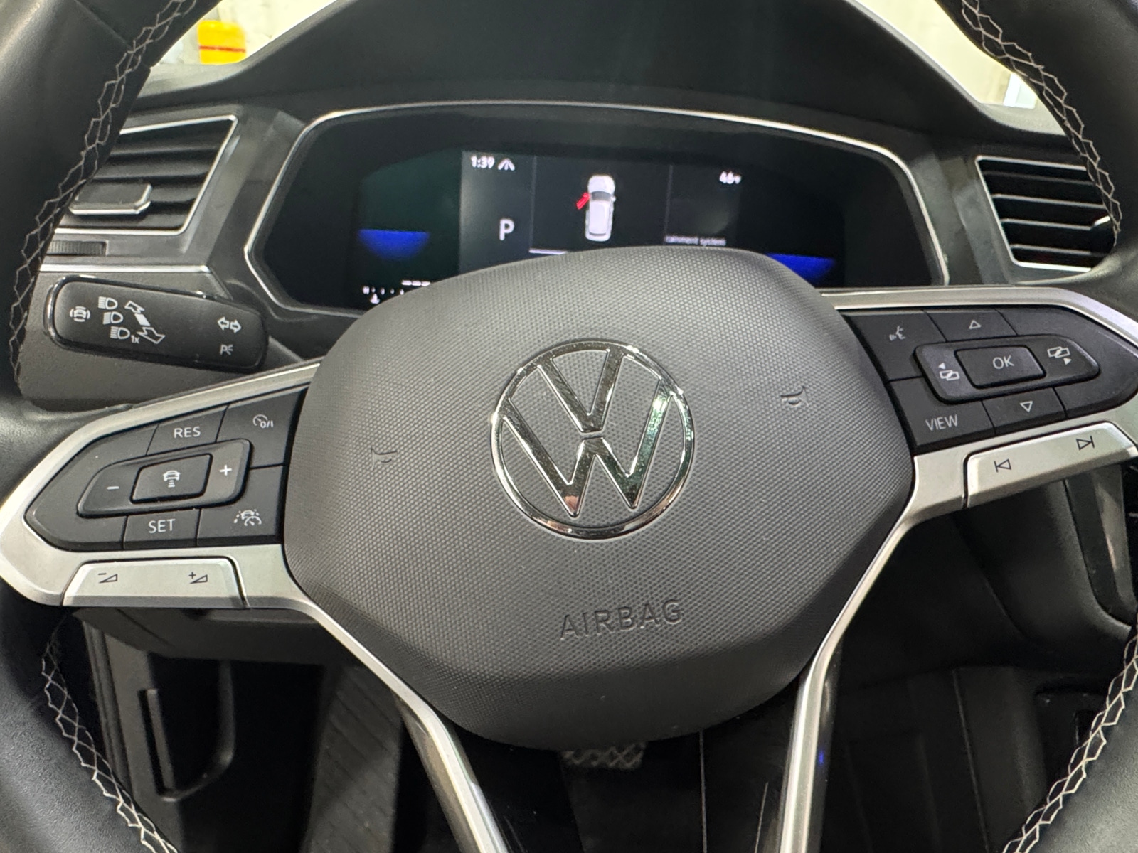 Thumbnail: 2022 Volkswagen Tiguan - 4