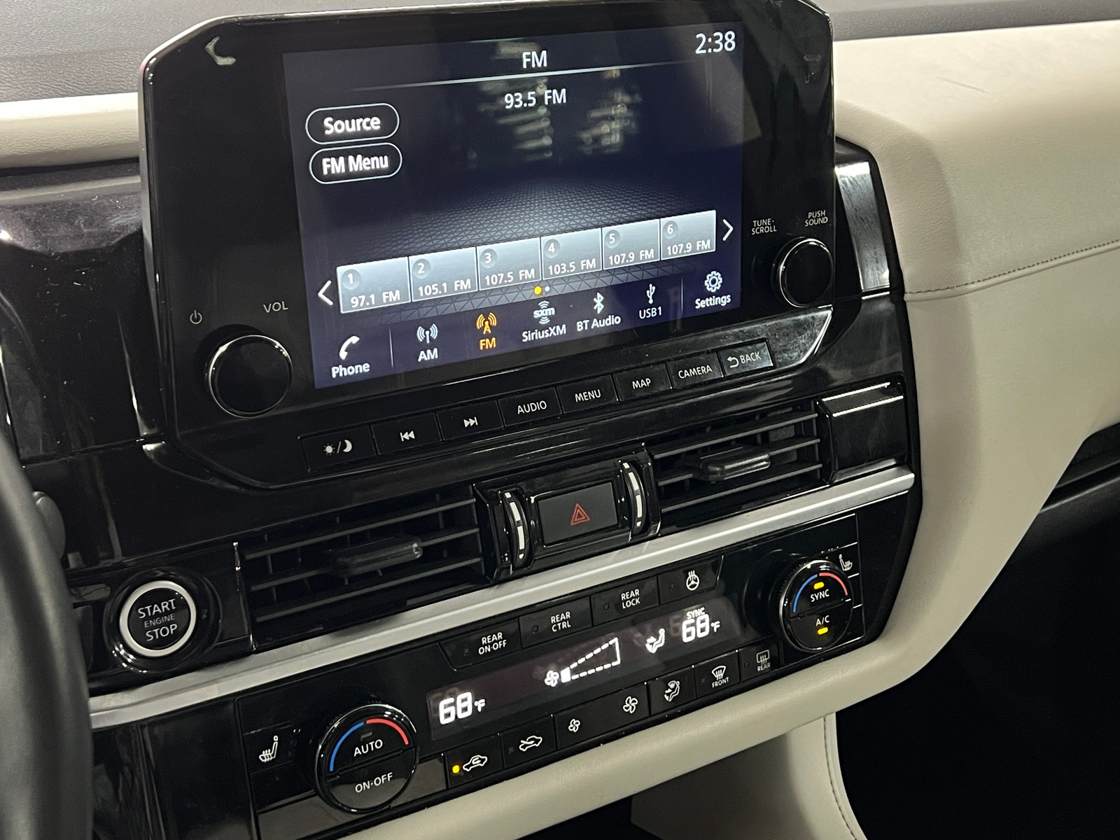 Thumbnail: 2022 Nissan Pathfinder - 3