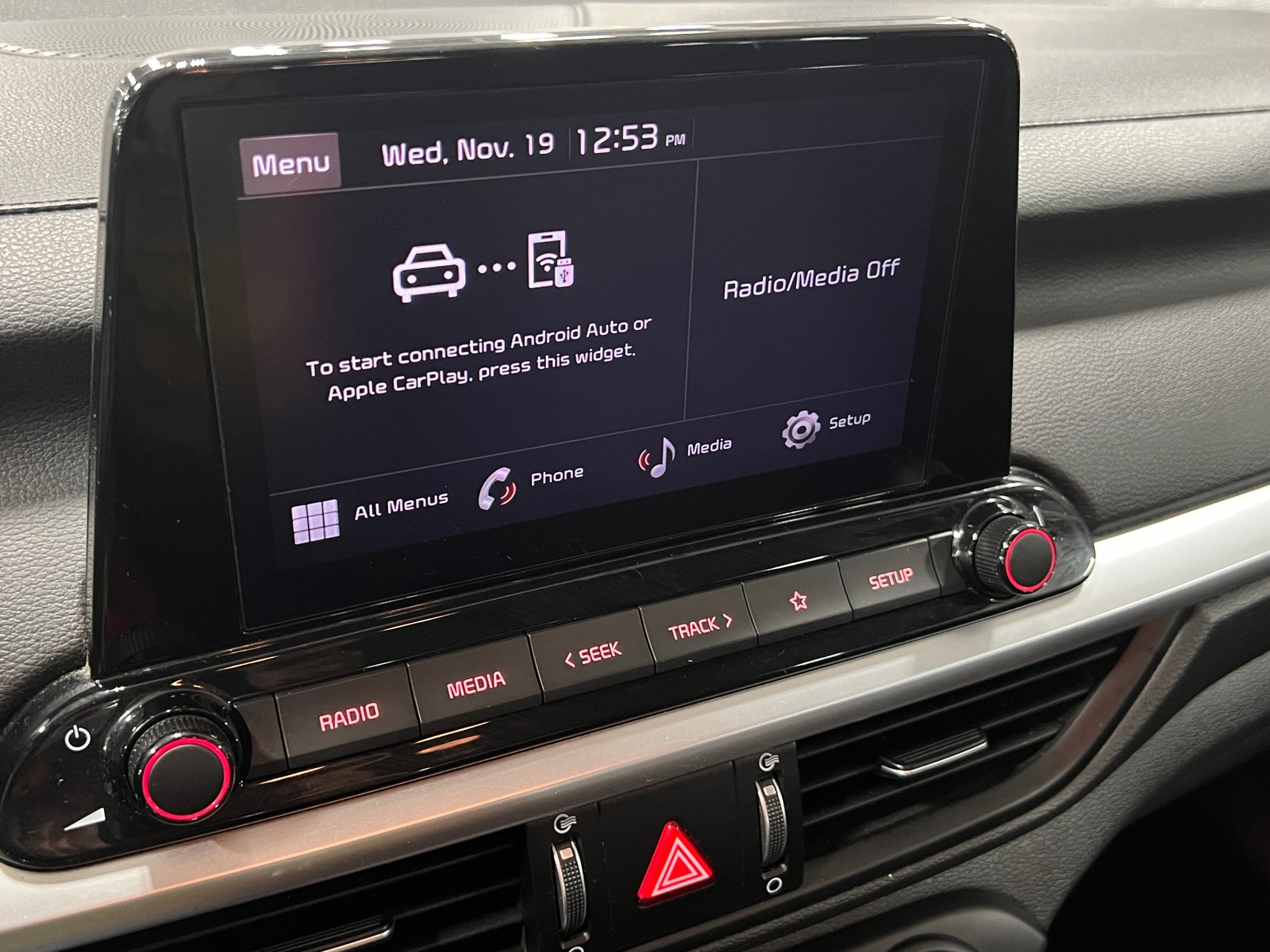 Thumbnail: 2024 Kia Forte - 4