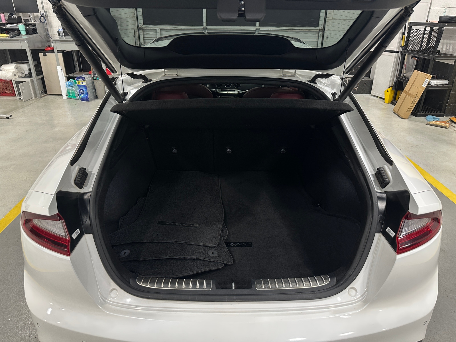 Thumbnail: 2020 Kia Stinger - 6