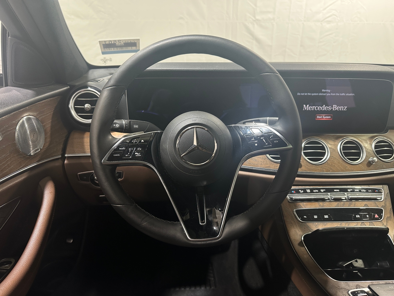 Thumbnail: 2021 Mercedes-Benz E-Class - 4