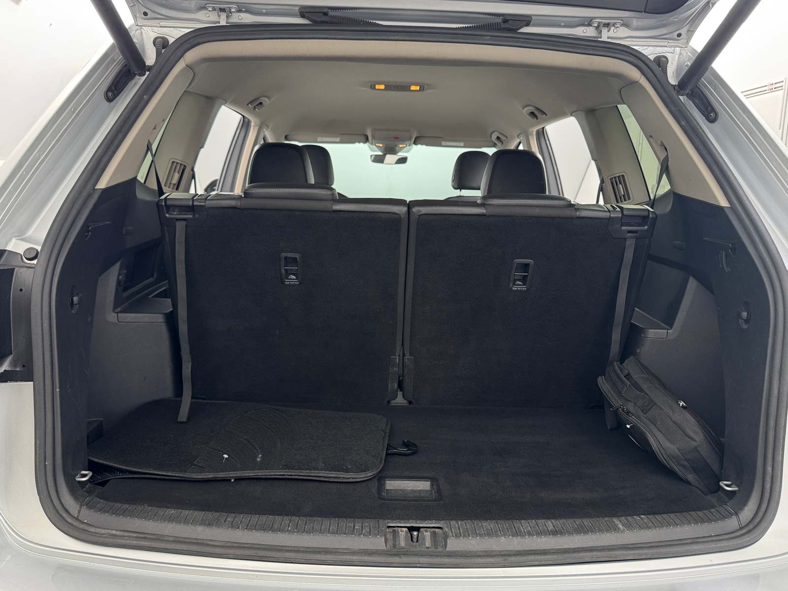 Thumbnail: 2019 Volkswagen Atlas - 6