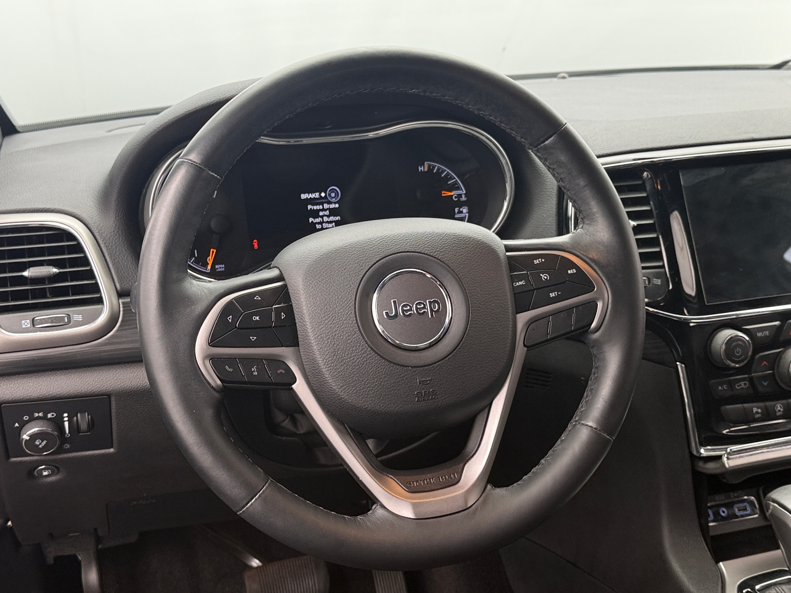 Thumbnail: 2019 Jeep Grand Cherokee - 4