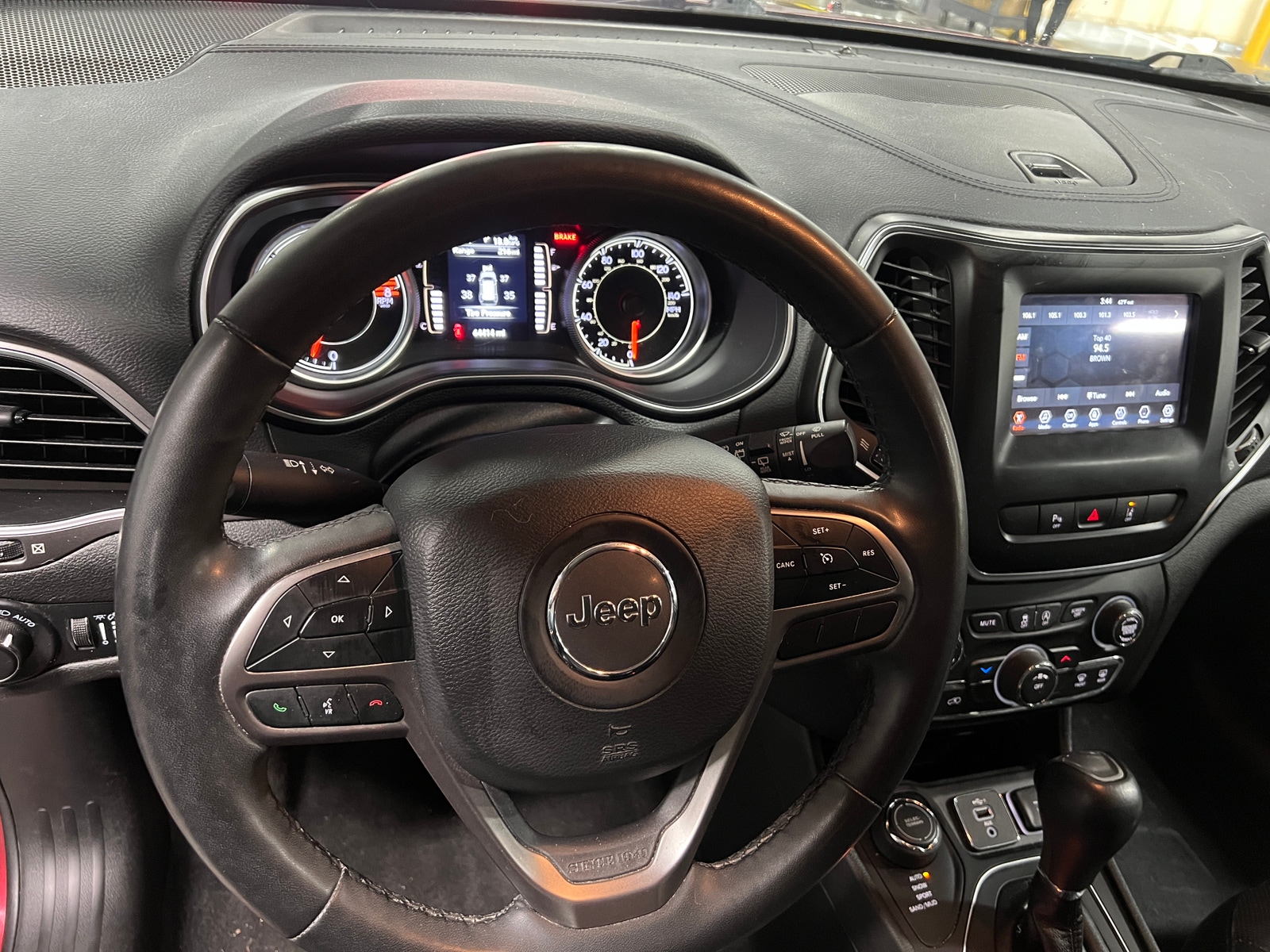 Thumbnail: 2021 Jeep Cherokee - 4