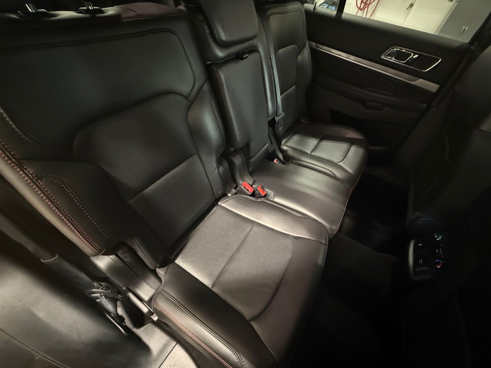 Thumbnail: 2018 Ford Explorer - 5