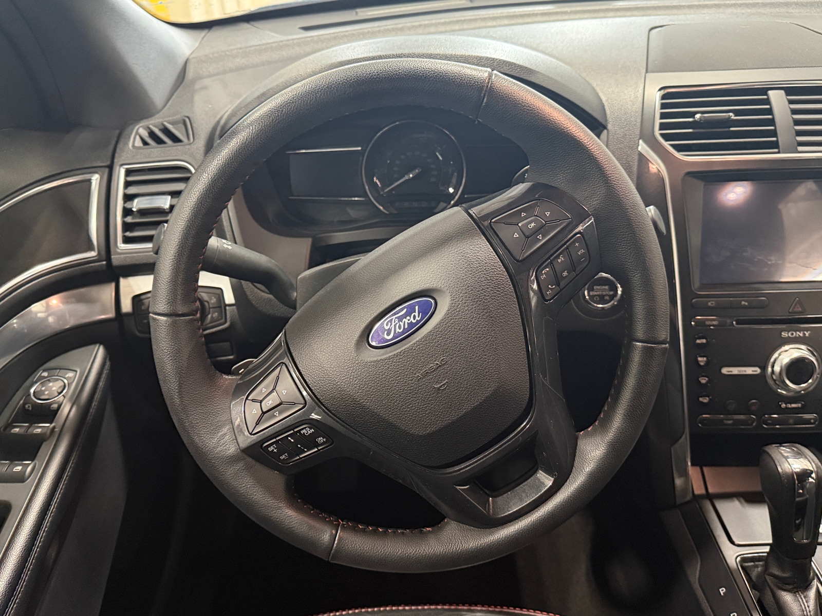 Thumbnail: 2018 Ford Explorer - 4