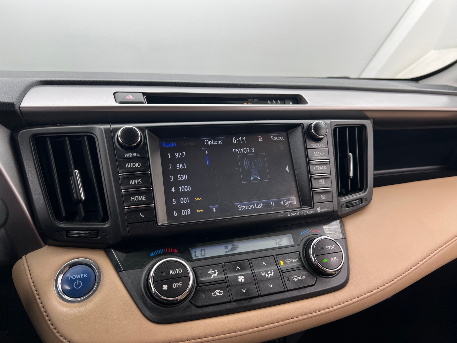 Thumbnail: 2017 Toyota RAV4 - 3